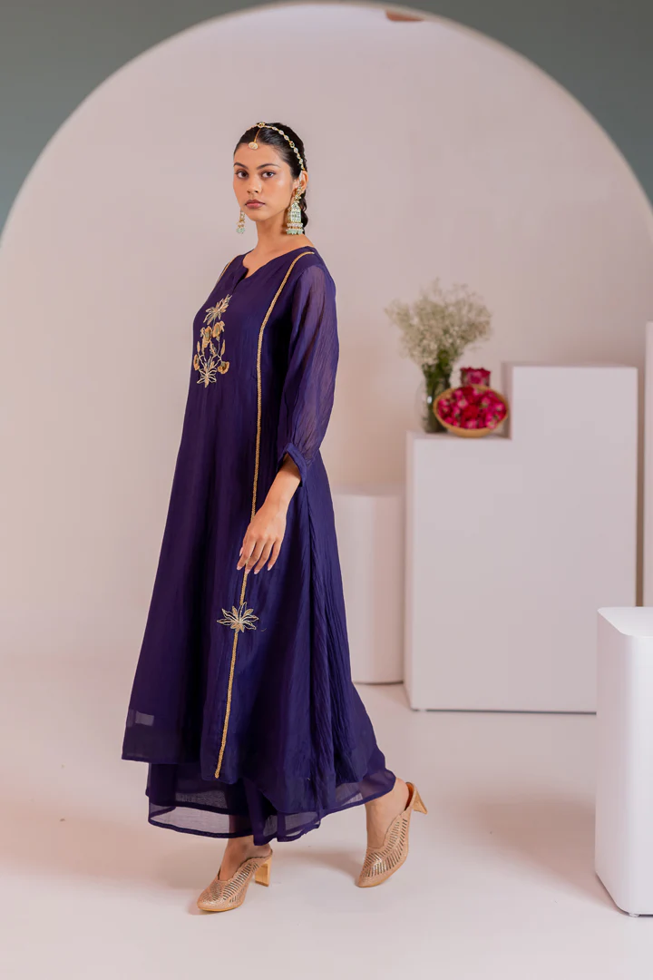 Aabroo Kurta Set - Image 10