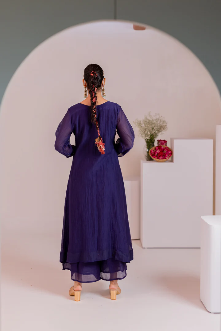 Aabroo Kurta Set - Image 11