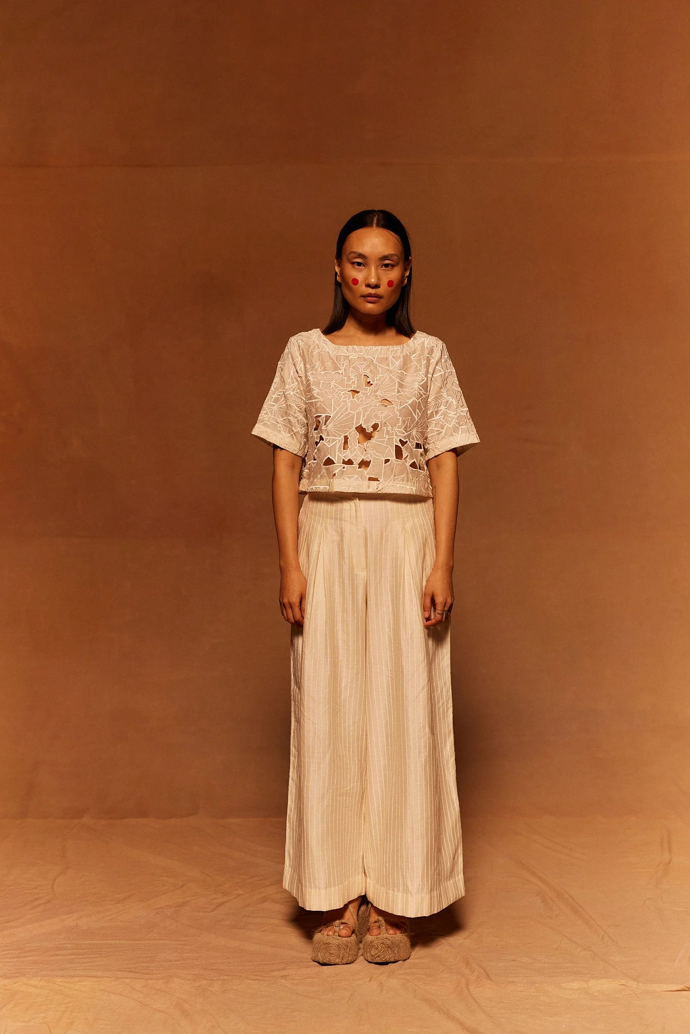 Avame Cut Work Top - Image 4