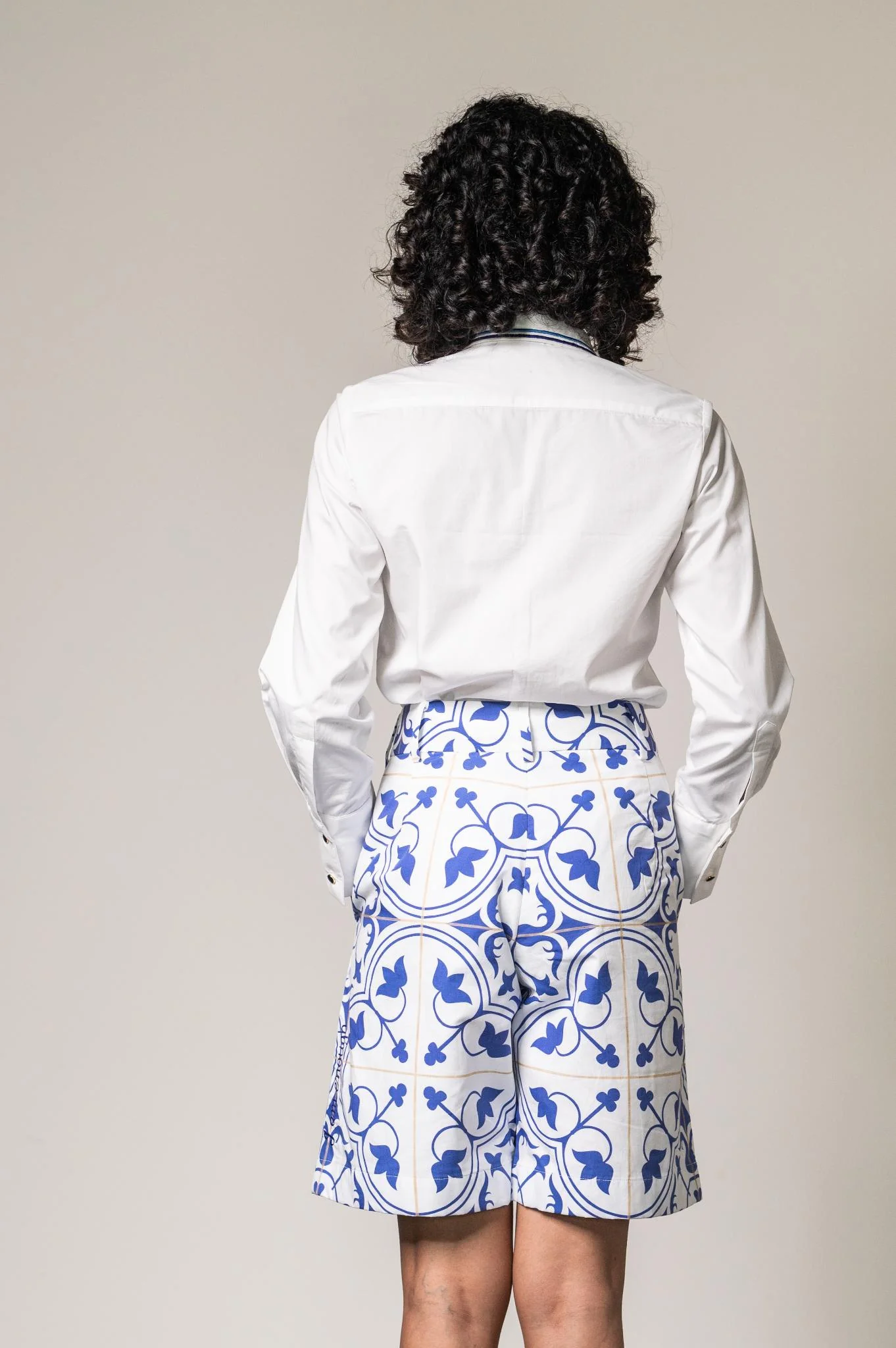 Azulejos Tile Trekker Shorts - Image 4