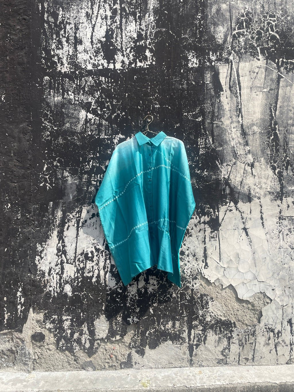 Bandhani Firdaus Kaftan Shirt - Image 4
