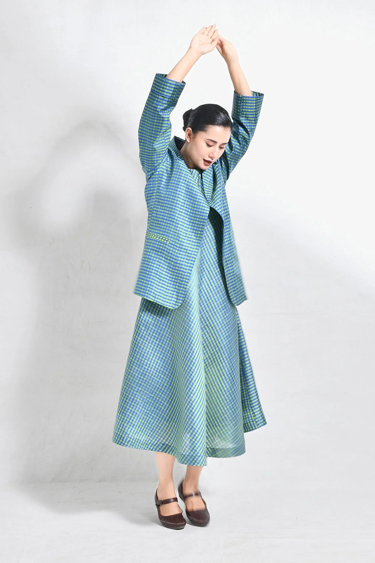 Bangalore Silk Checks Co-ord (Set of 2) - Blue and Olive - Image 9