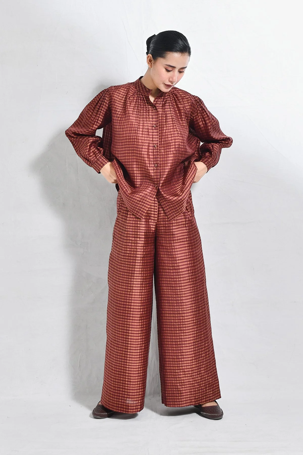 Bangalore Silk Lounge Co-ord (Set of 2) - Image 2