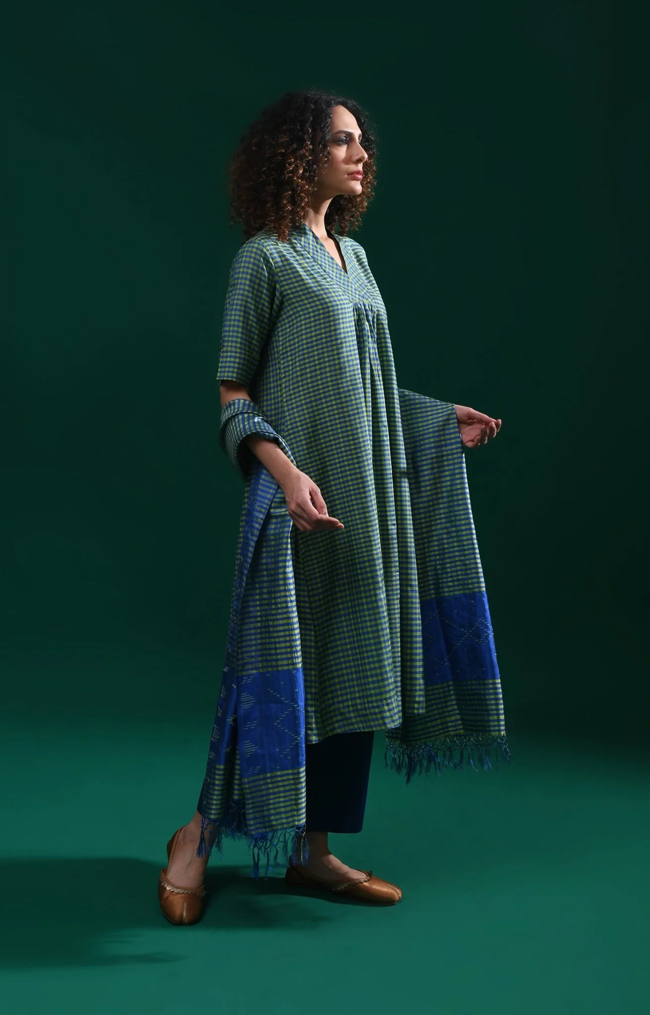 Bangalore Silk Plaid Co-ord Set with Silk Jamdani Dupatta (Set of 3)- Green & Blue - Image 5