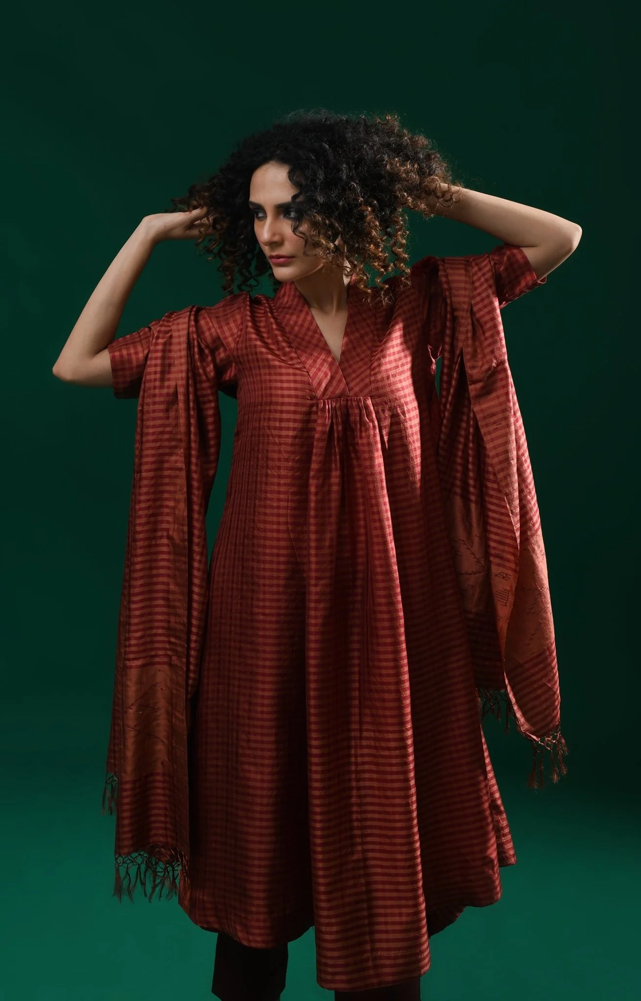 Bangalore Silk Plaid Co-ord Set with Silk Jamdani Dupatta (Set of 3) - Maroon - Image 11