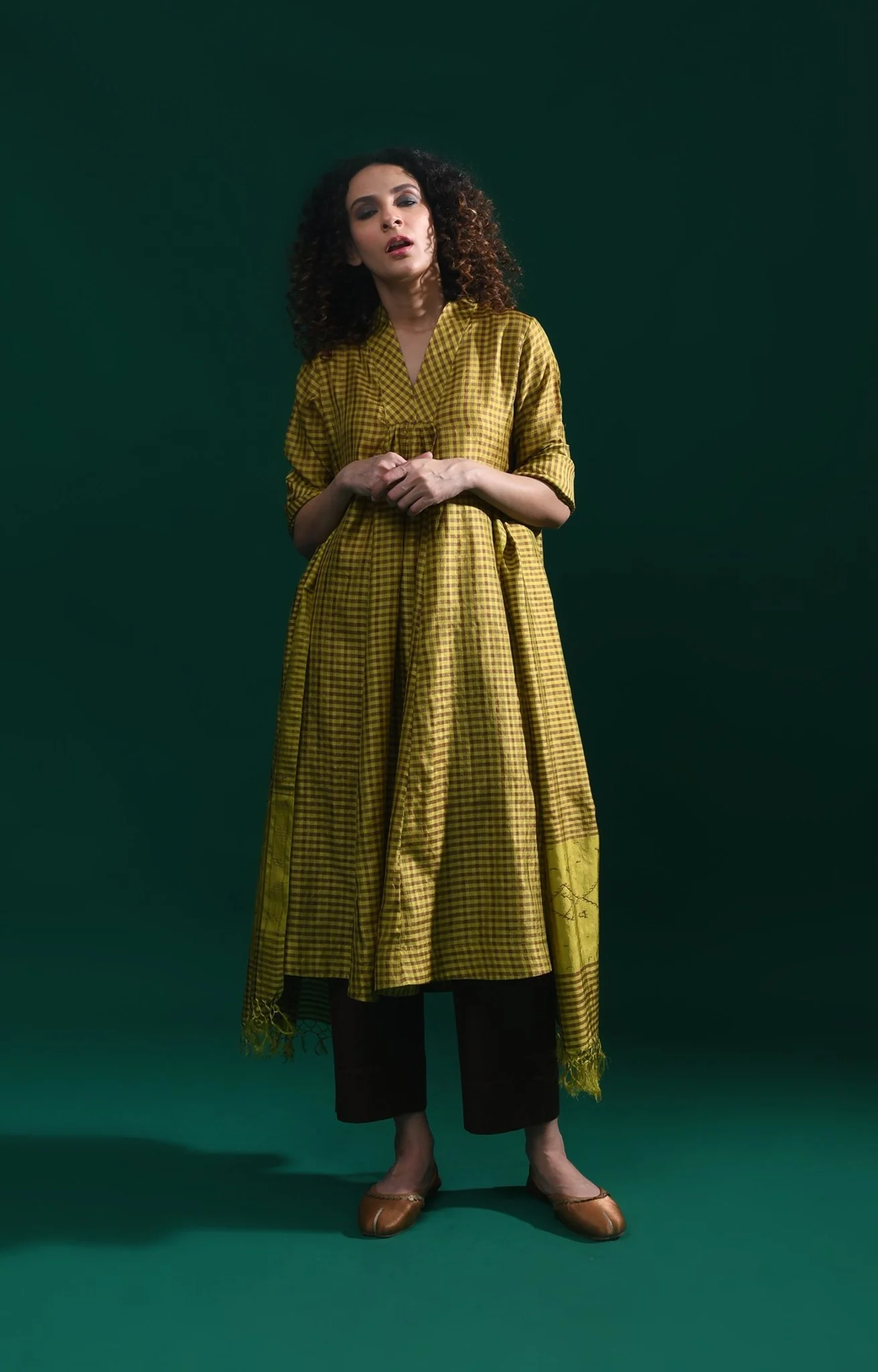 Bangalore Silk Plaid Co-ord Set with Silk Jamdani Dupatta (Set of 3)- Mustard & Brown