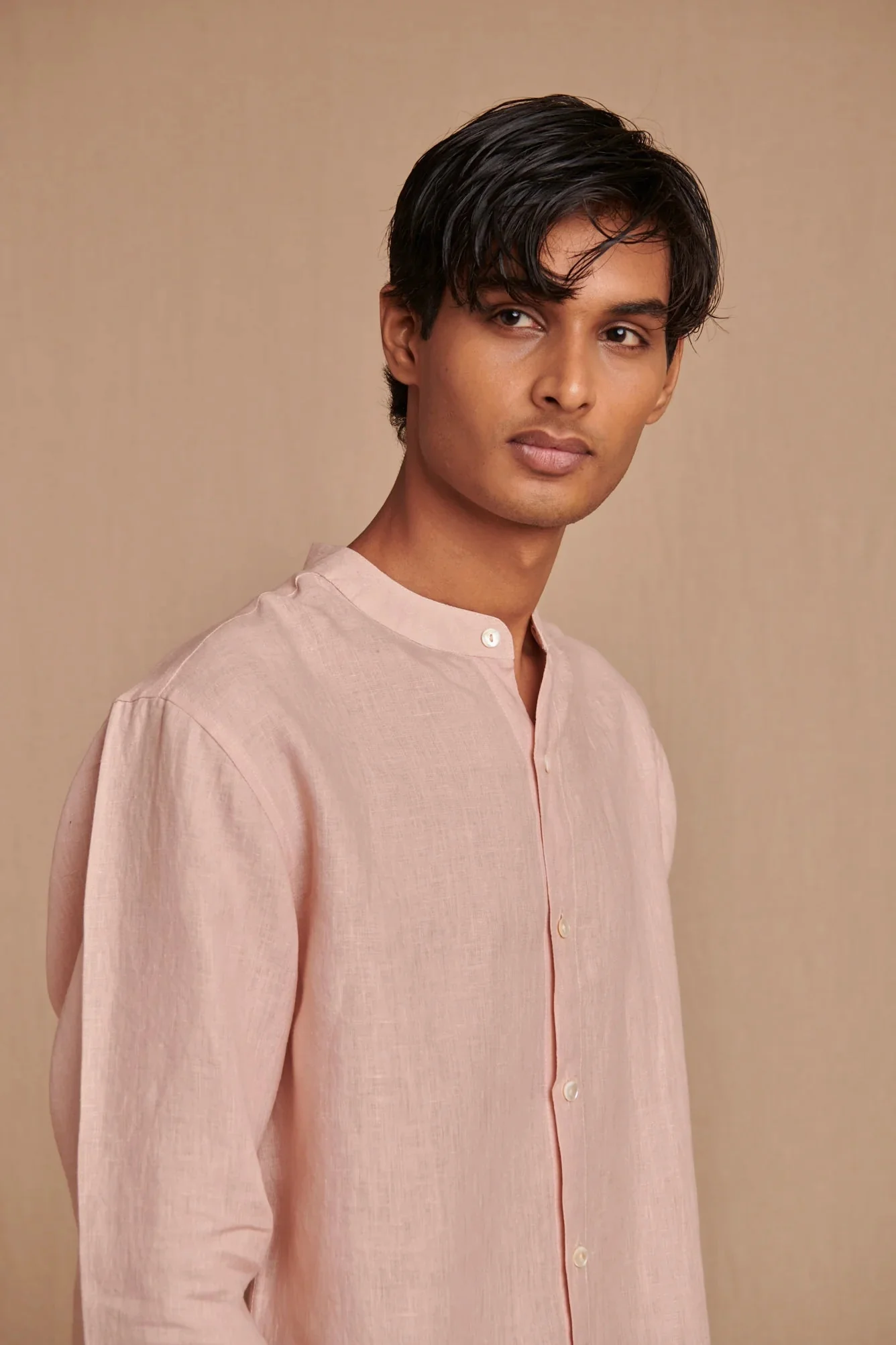 Blush Linen Men's Band Collar Shirt - Image 3