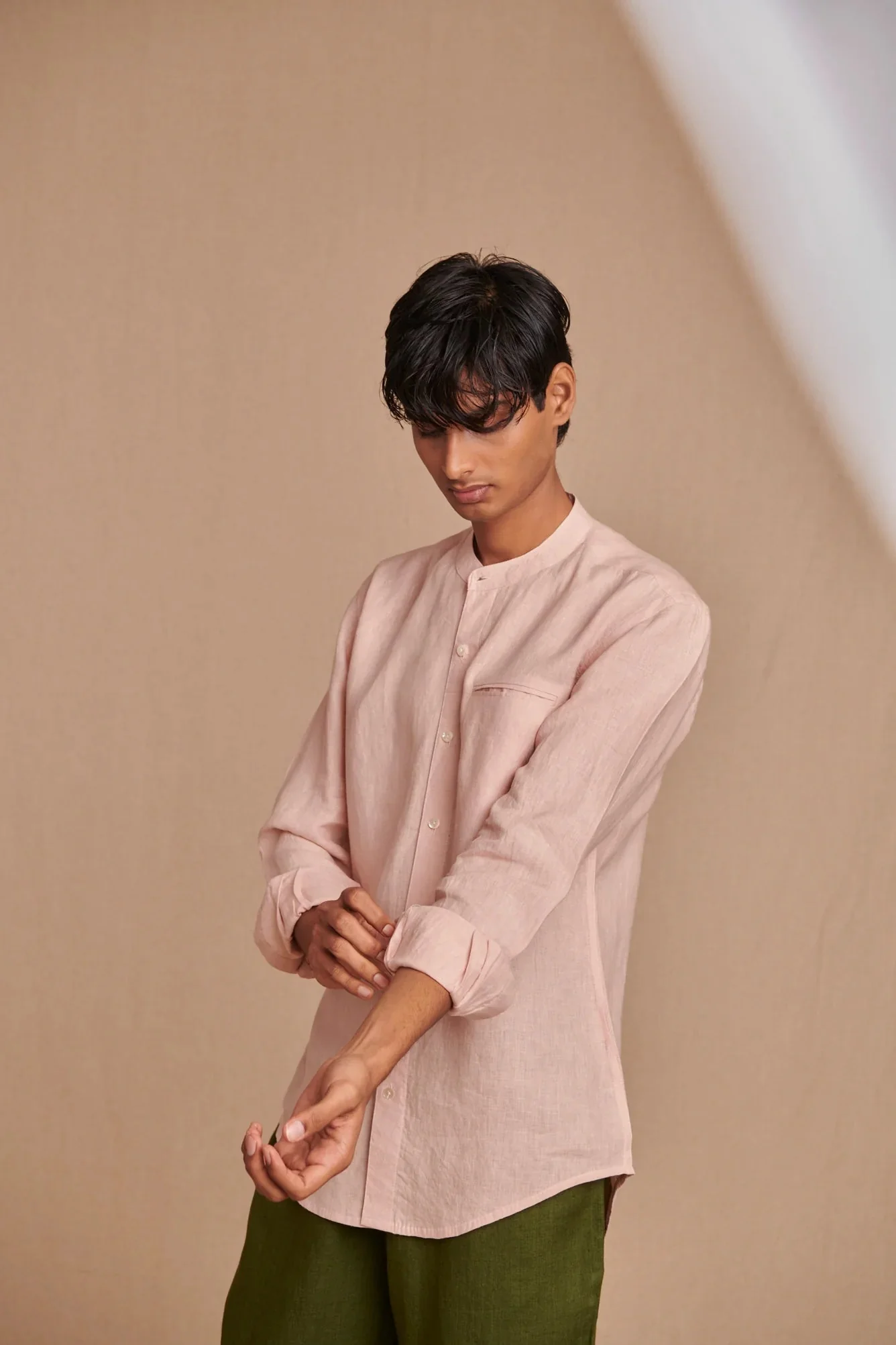 Blush Linen Men's Band Collar Shirt - Slim Fit - Image 2