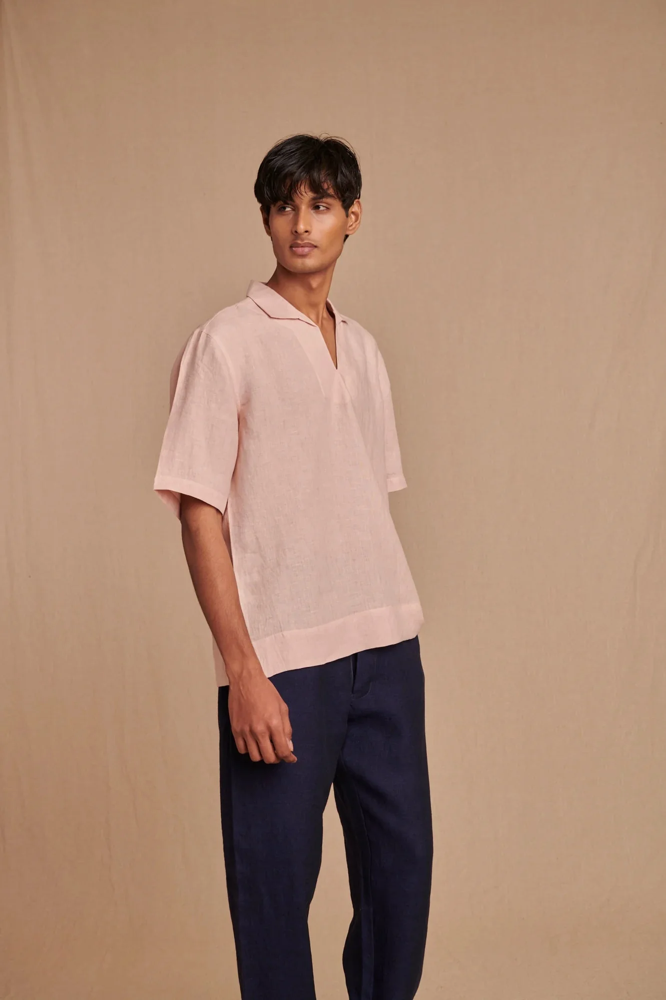 Blush Linen Men's Popover Shirt - Image 2