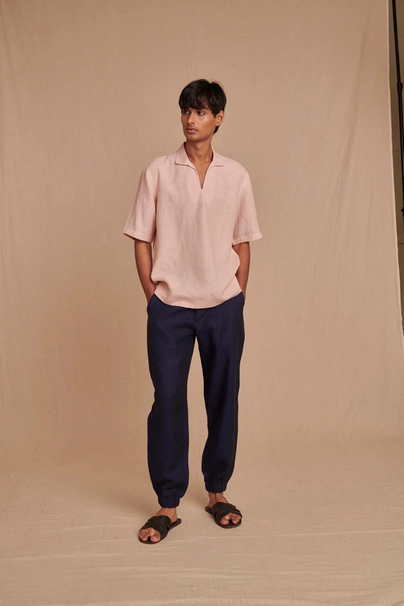 Blush Linen Men's Popover Shirt - Image 5