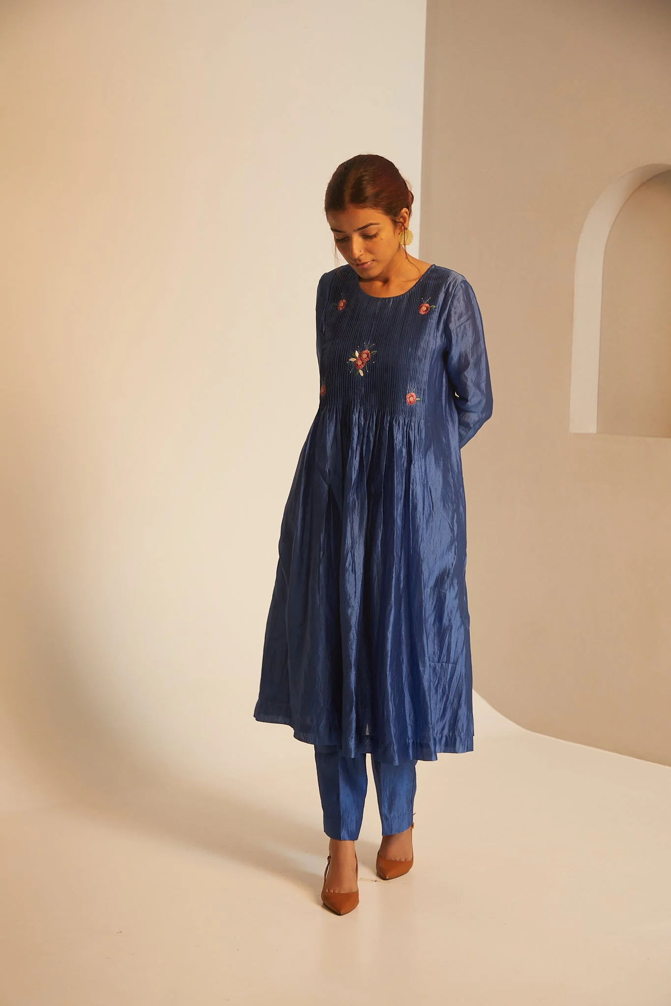 Bougainvillea Pleated Set - Blue - Image 5