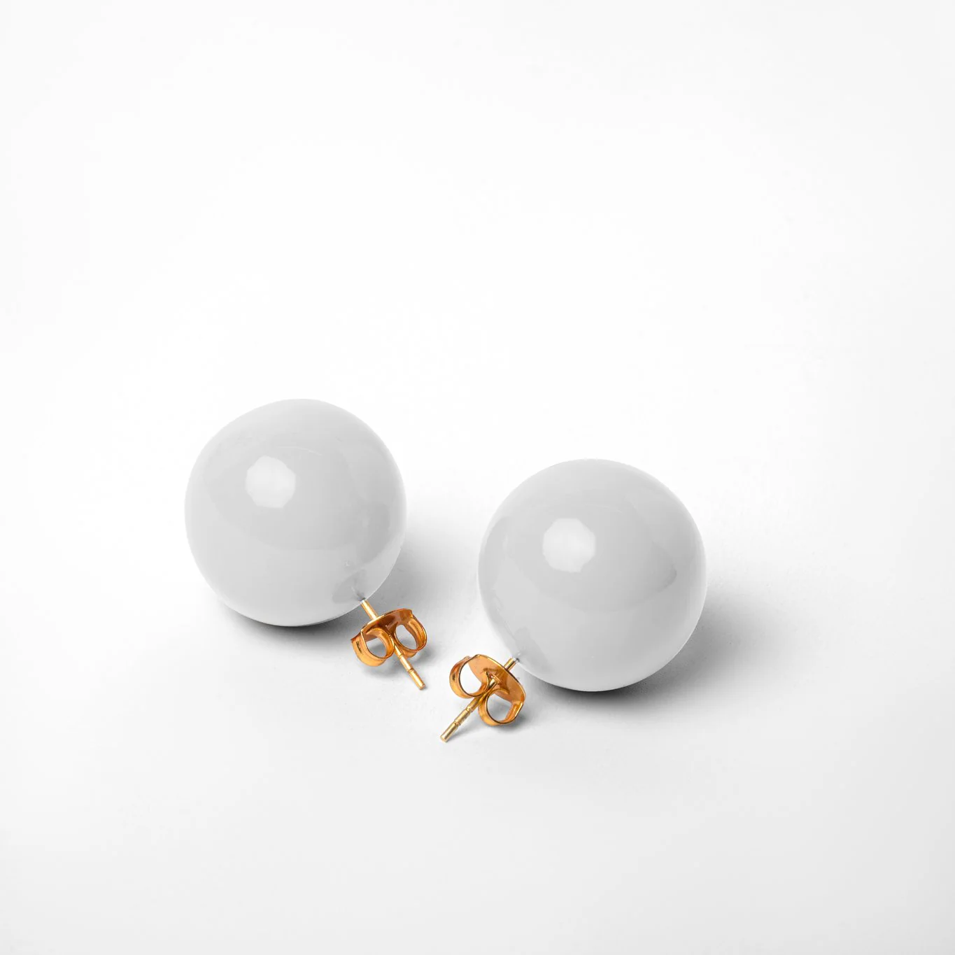 Bubble Studs - White - Image 3