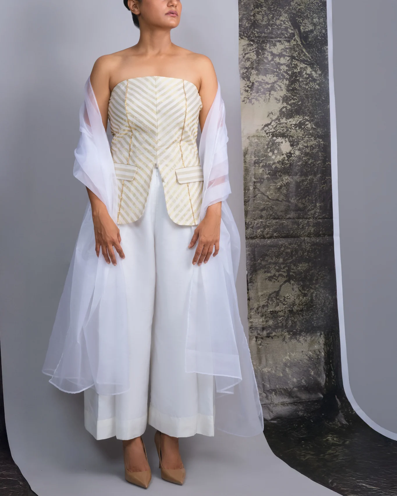 Chanderi Striped Tube and Silk Trousers Set - Image 8