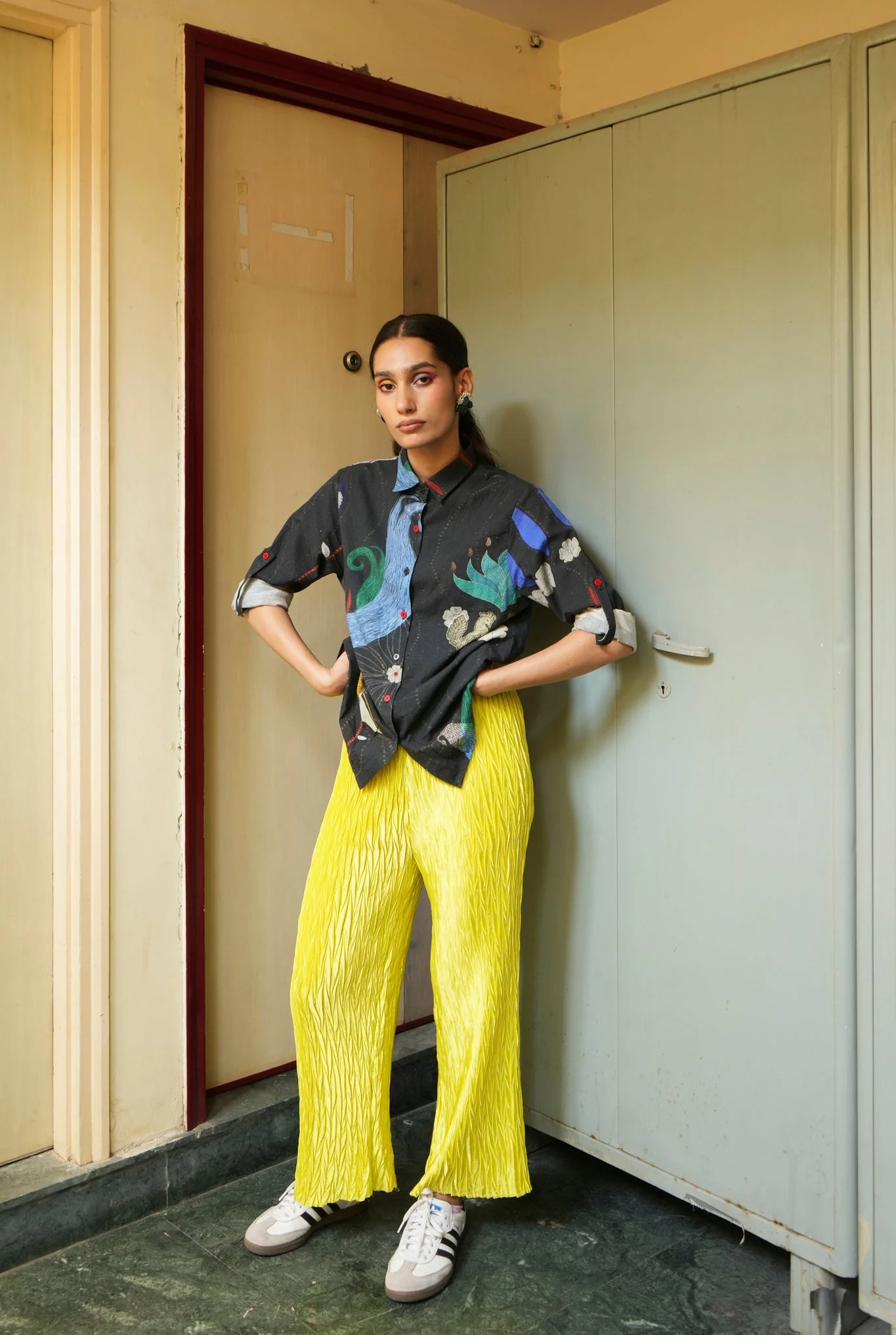 Classic Women’s Shirt In Chetti Black - Image 3