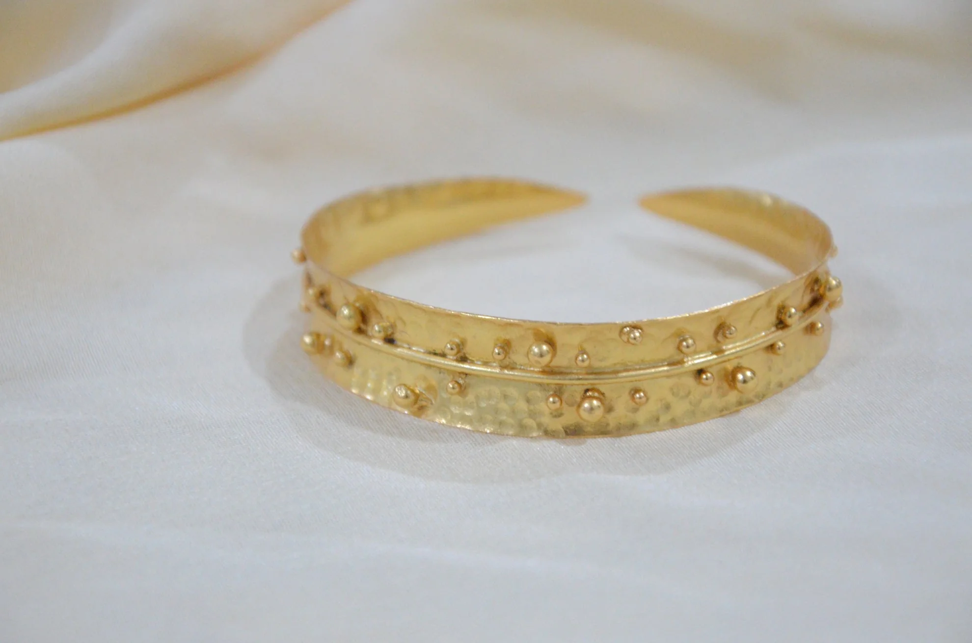 Dira Bangle - Morning Dew (Gold) -Set of 2 - Image 4