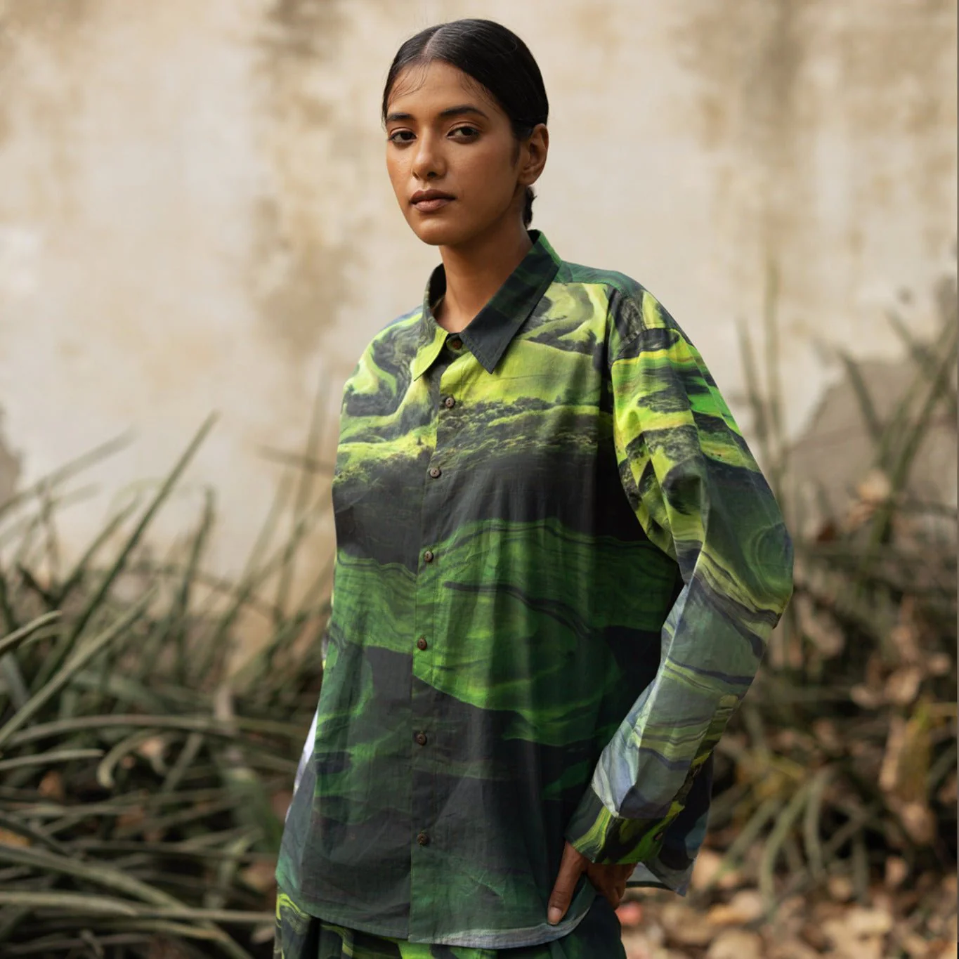 Earo Green Shirt - Image 2