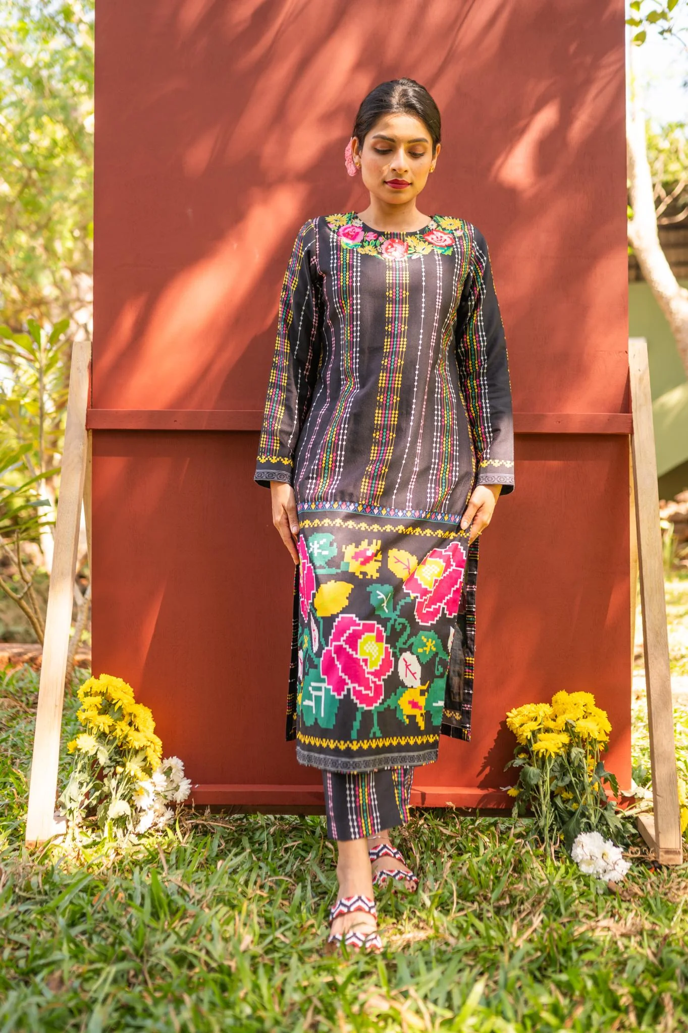 Evening Primrose Kurta Set - Image 10