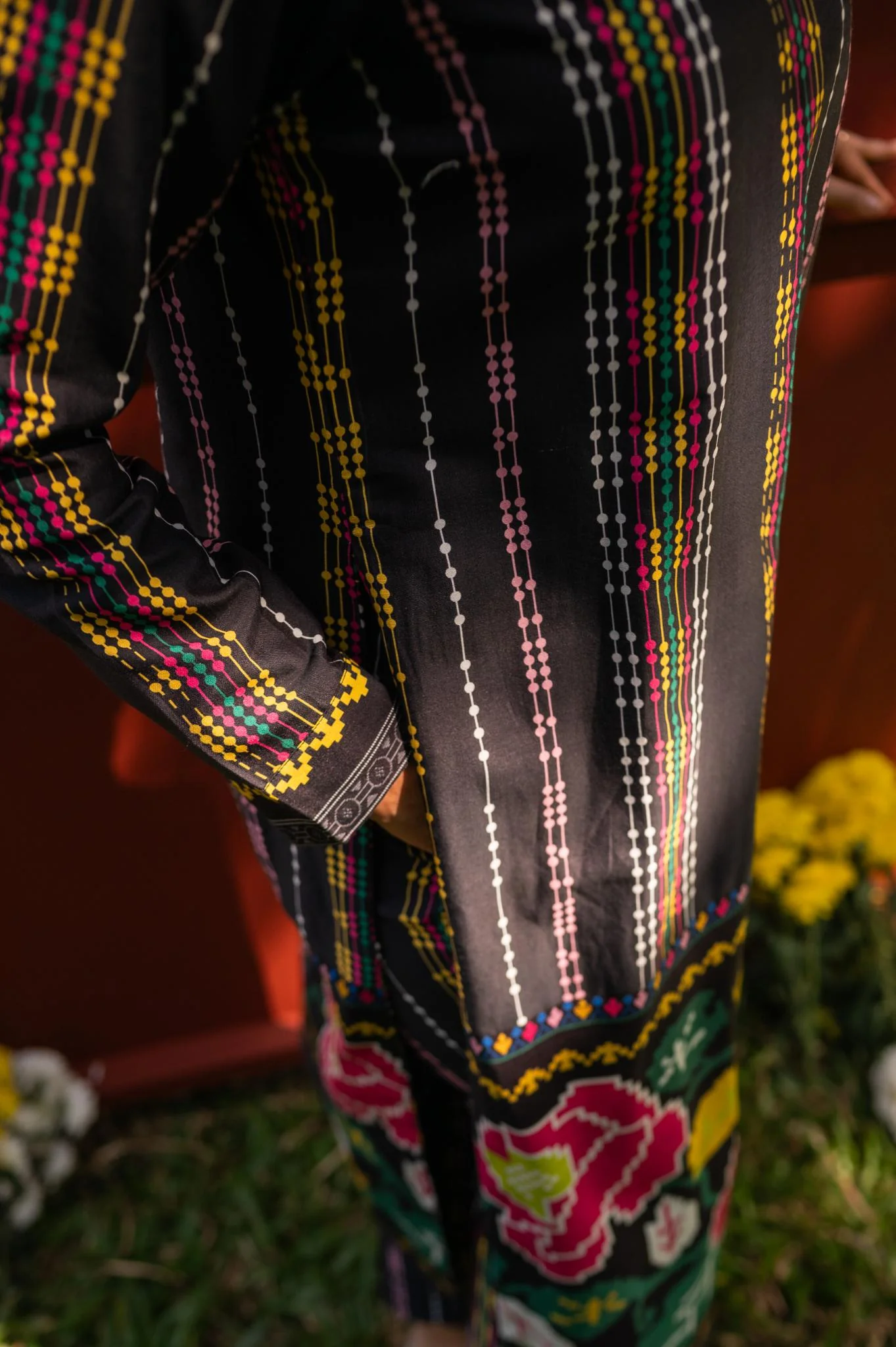 Evening Primrose Kurta Set - Image 7