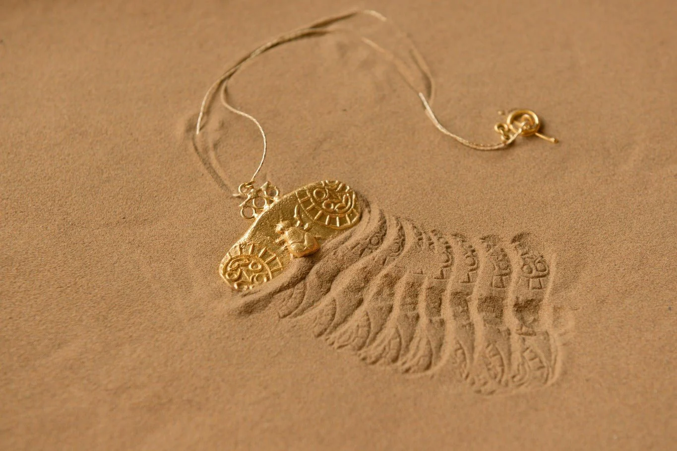 Fossil Pendant - Bugs Elongated - Image 3