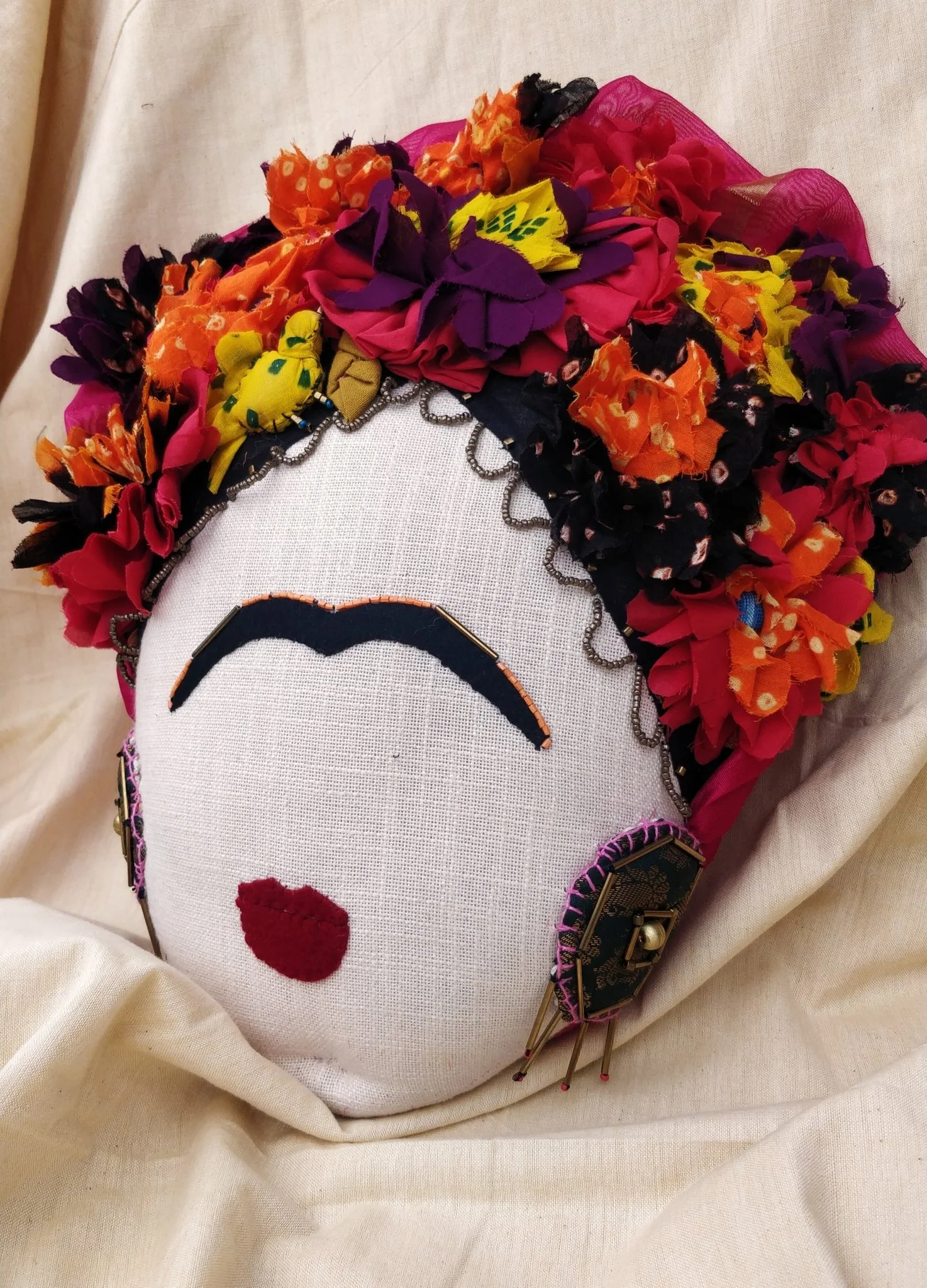 Frida Kahlo Cushion - Image 3