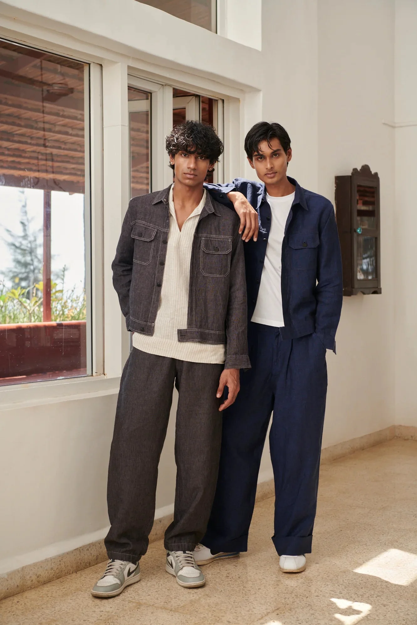 Graphite Linen Men's Relaxed Jogger Pants - Image 6