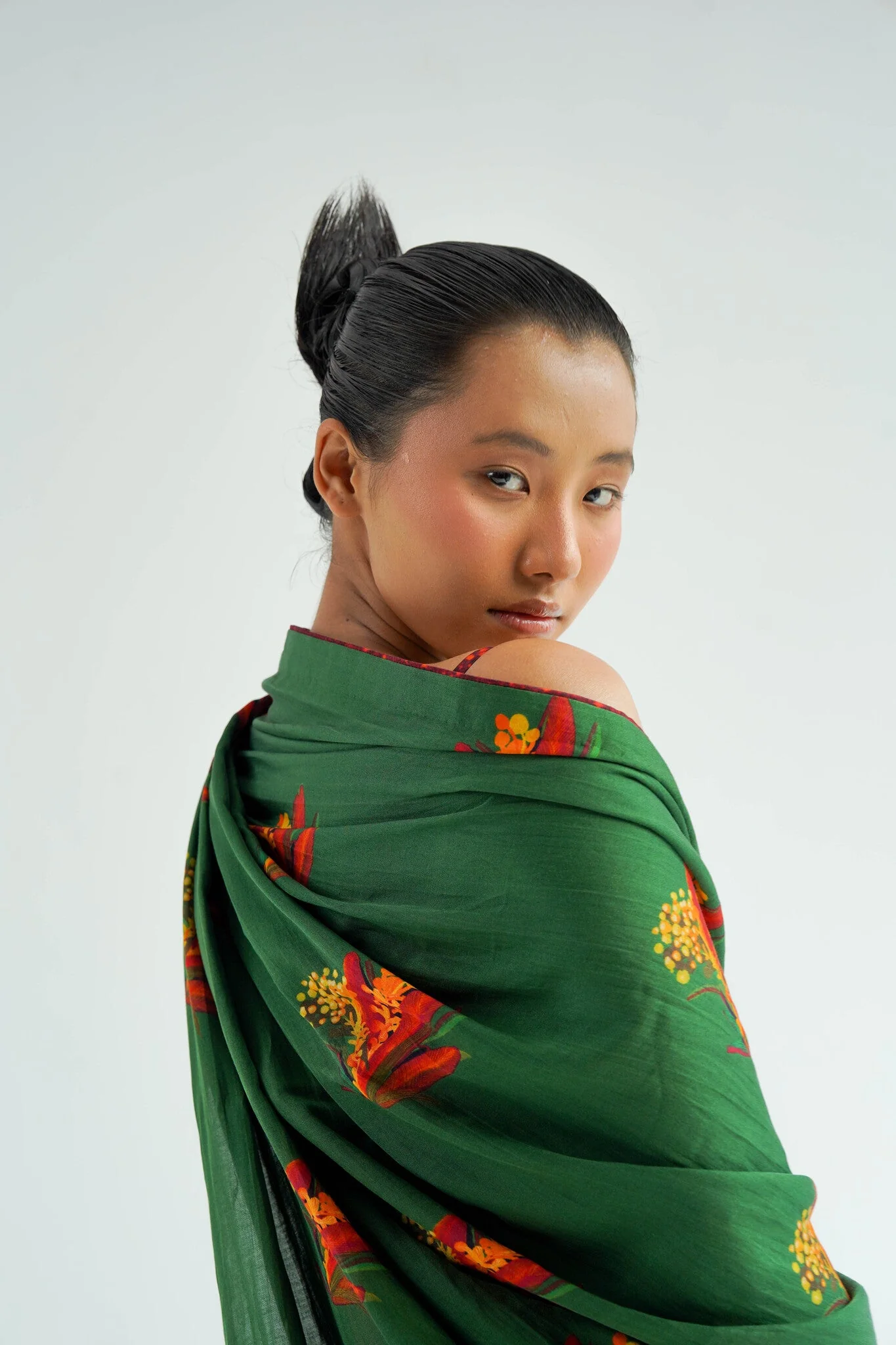 Green Firefly Saree - Image 4
