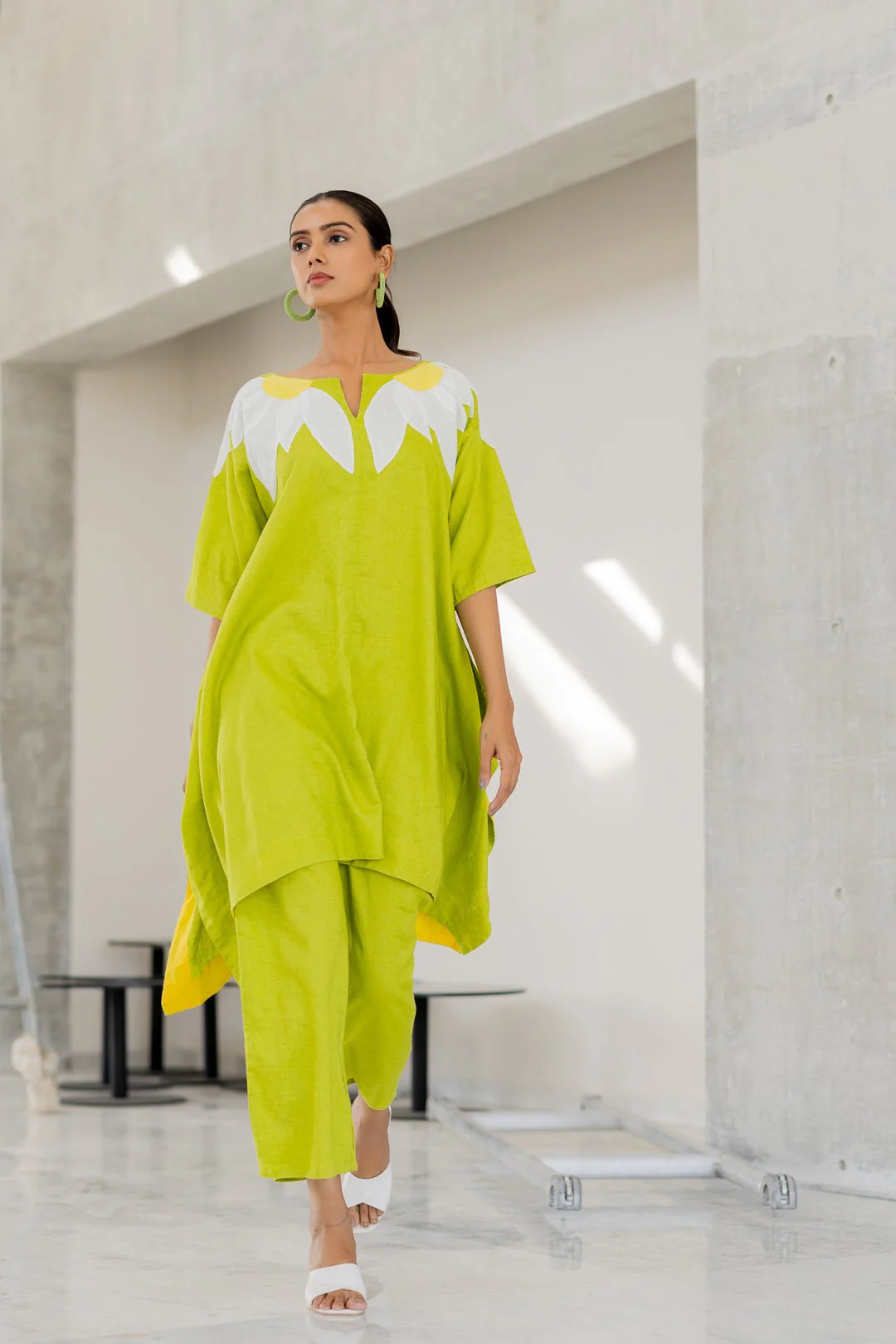 Green Sunflower Appliqué Co-Ord Set - Image 6