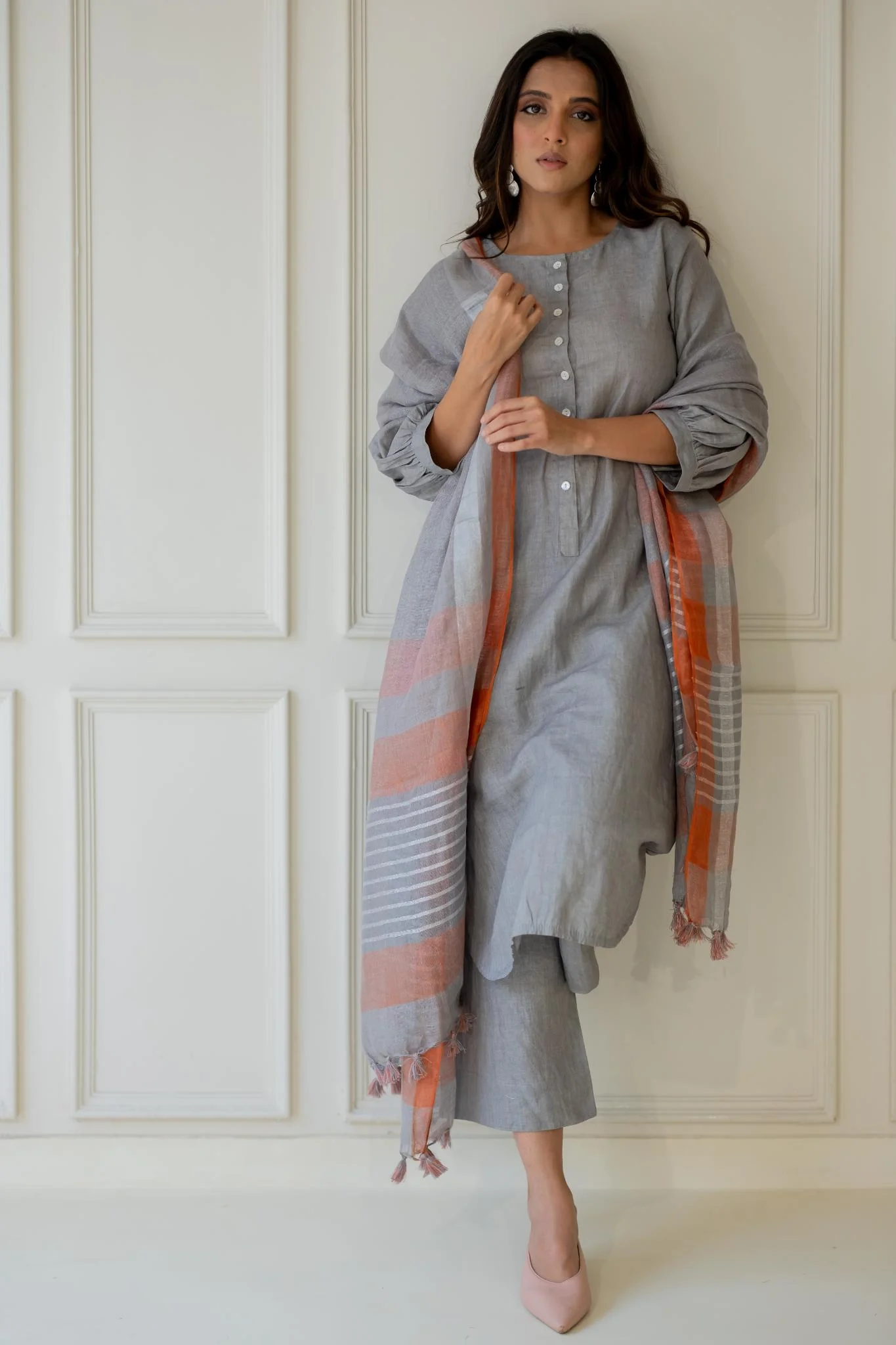 Grey Iris Linen Kurta Set - Image 8