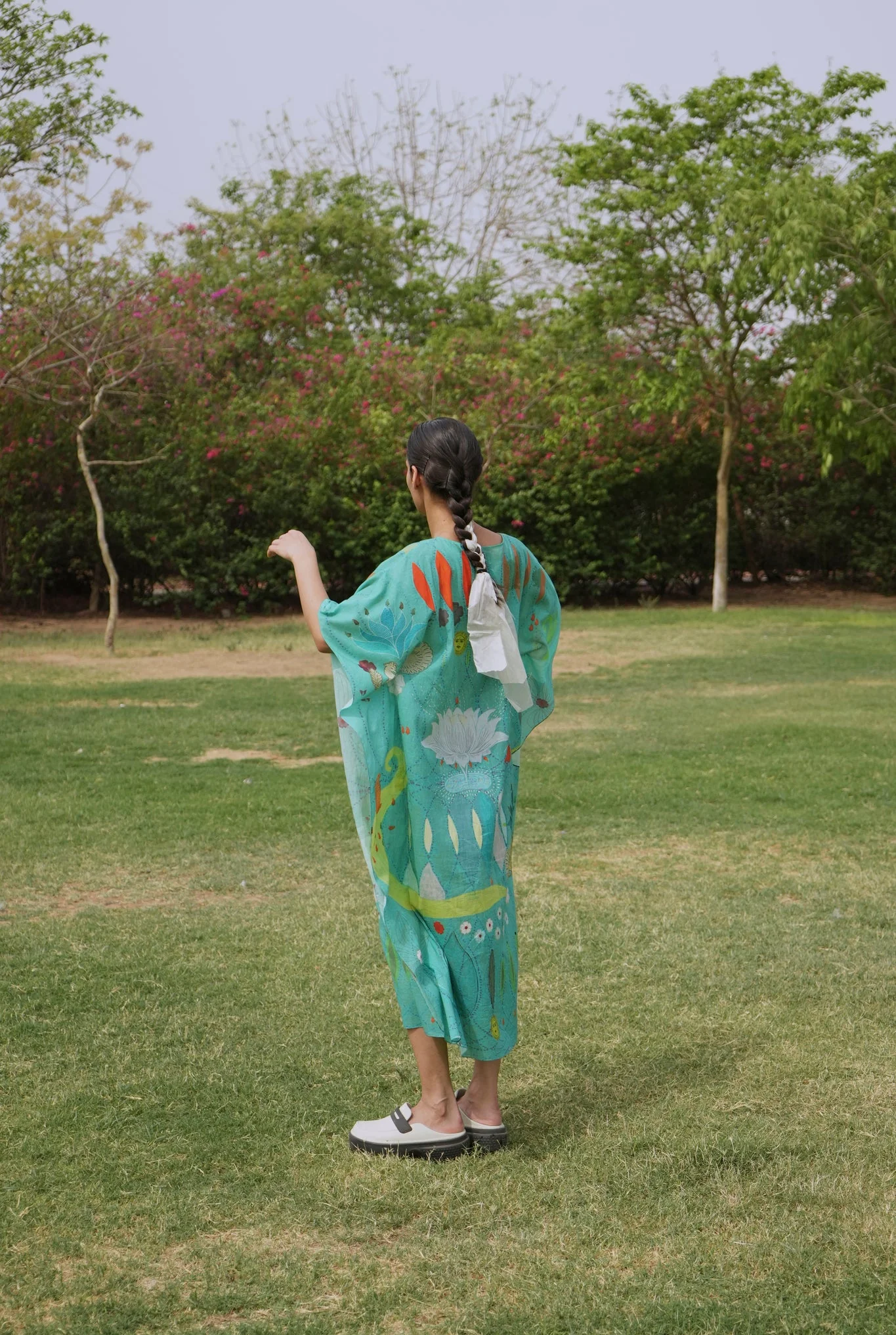 Hearth Kaftaan In Chetti Green - Image 9