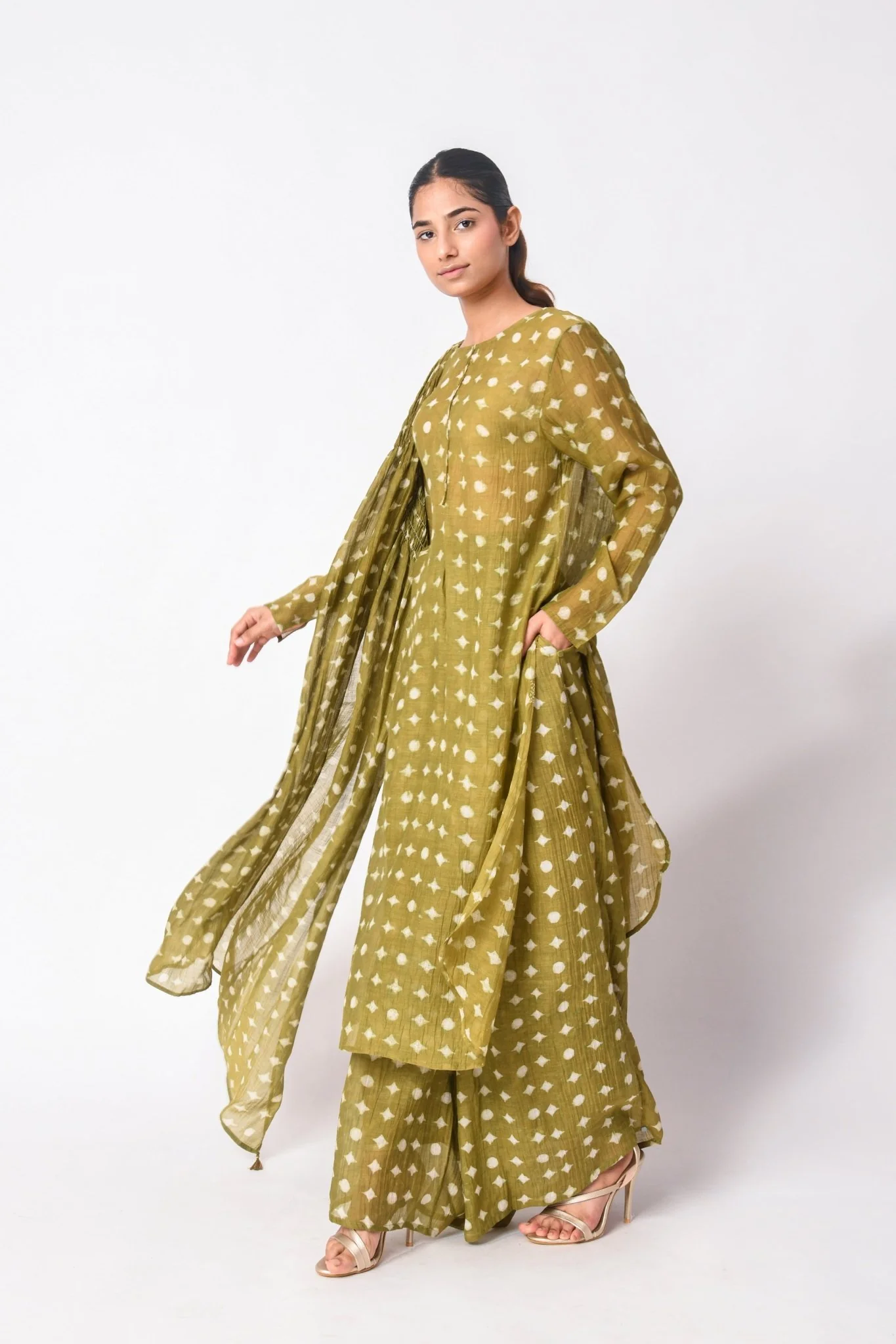 Henna Dupatta Set - Image 3