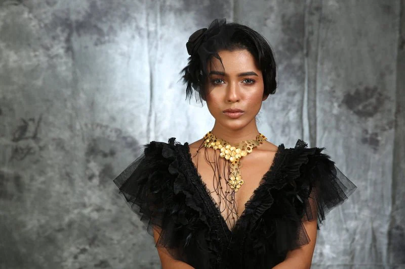 Influence Neckpiece
