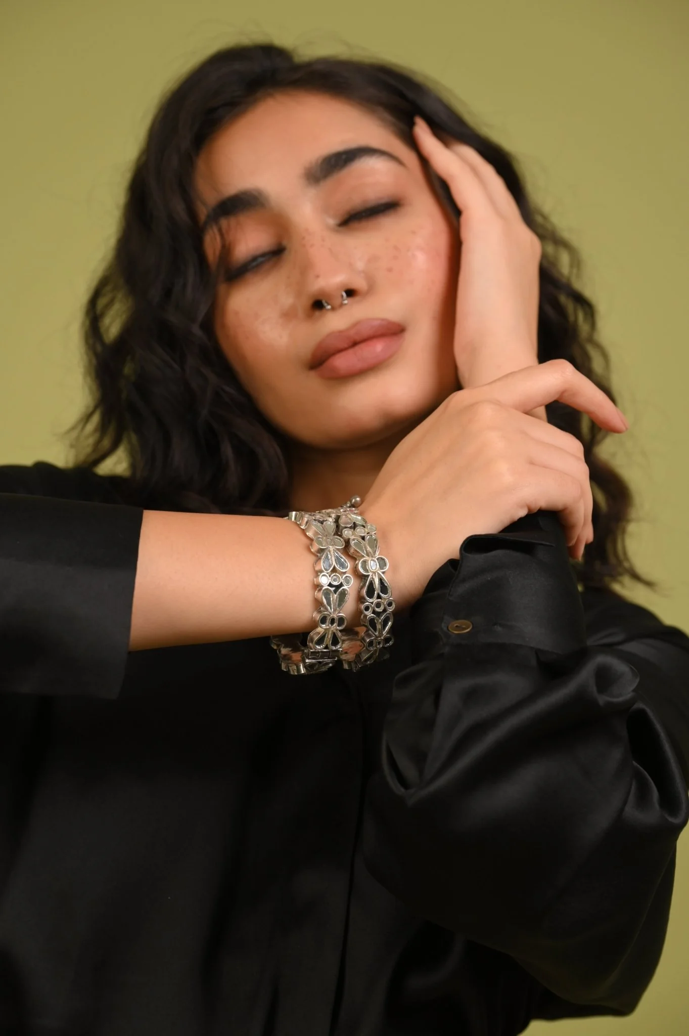 Iqra White Kada Set - Image 3