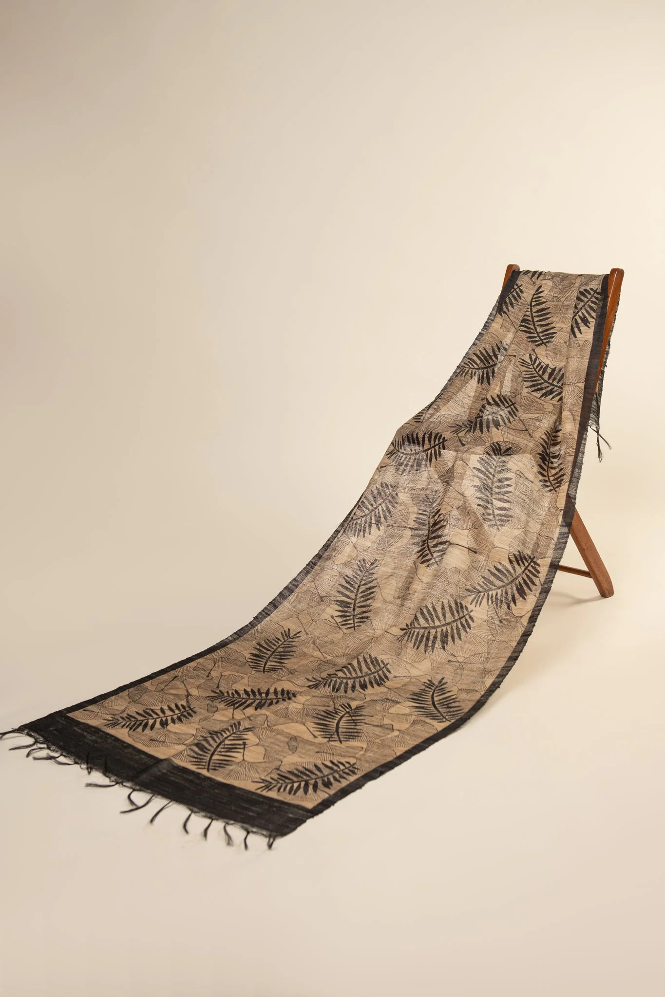 Ivy Tussar Peace Silk Scarf - Image 3