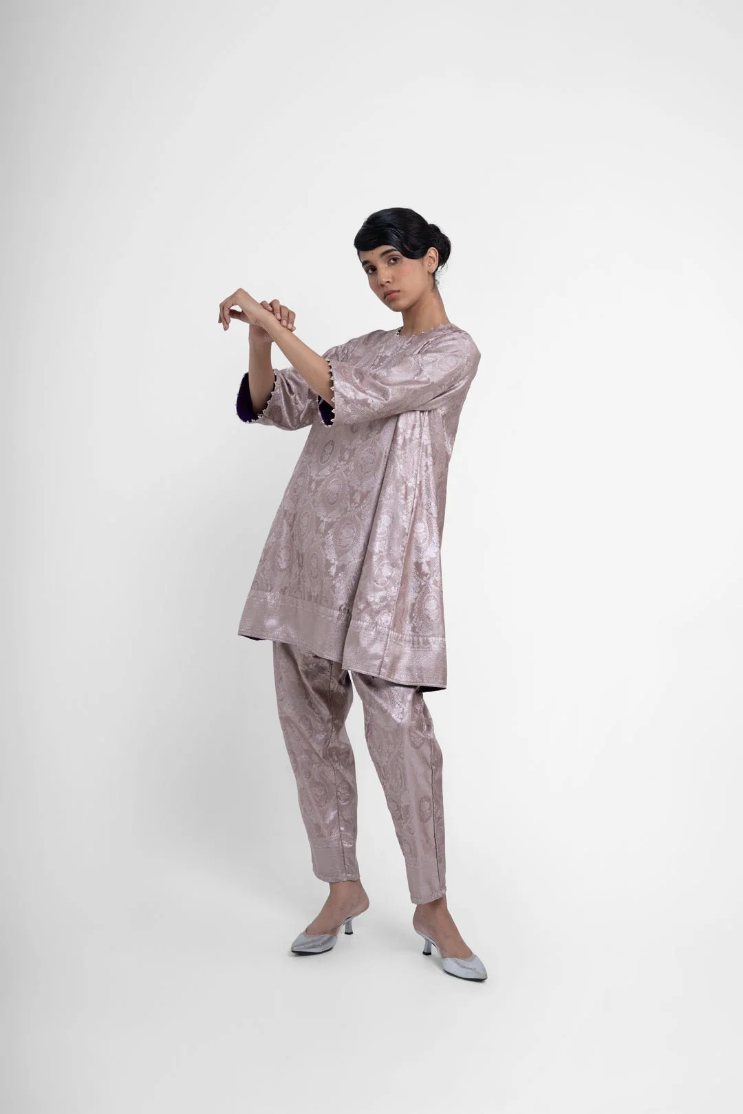 Jaya Kurta Set In Grey - Image 2