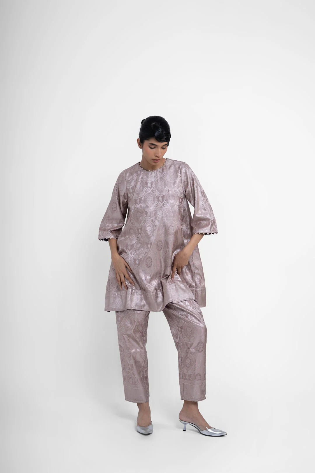 Jaya Kurta Set In Grey - Image 3