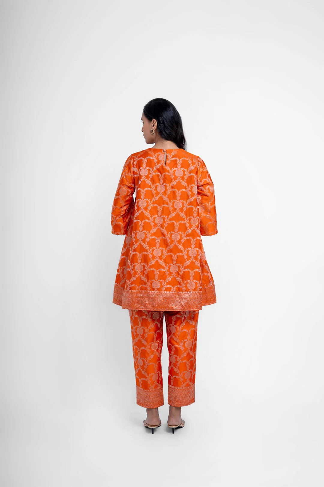 Jaya Kurta Set In Orange - Image 4