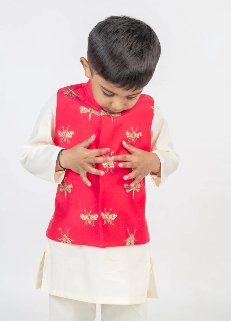 Jugnoo Hand Embroidered Kurta Jacket Set - Image 3