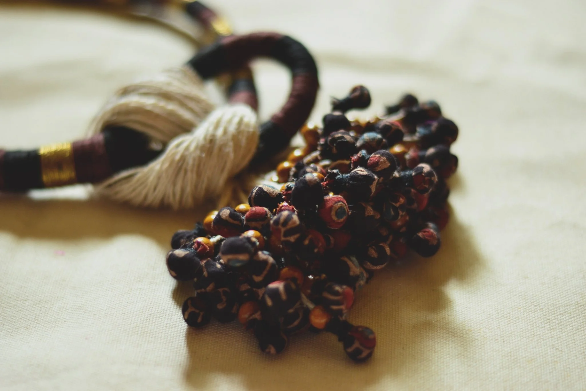 Jute Pretzel Neckpiece - Black - Image 3