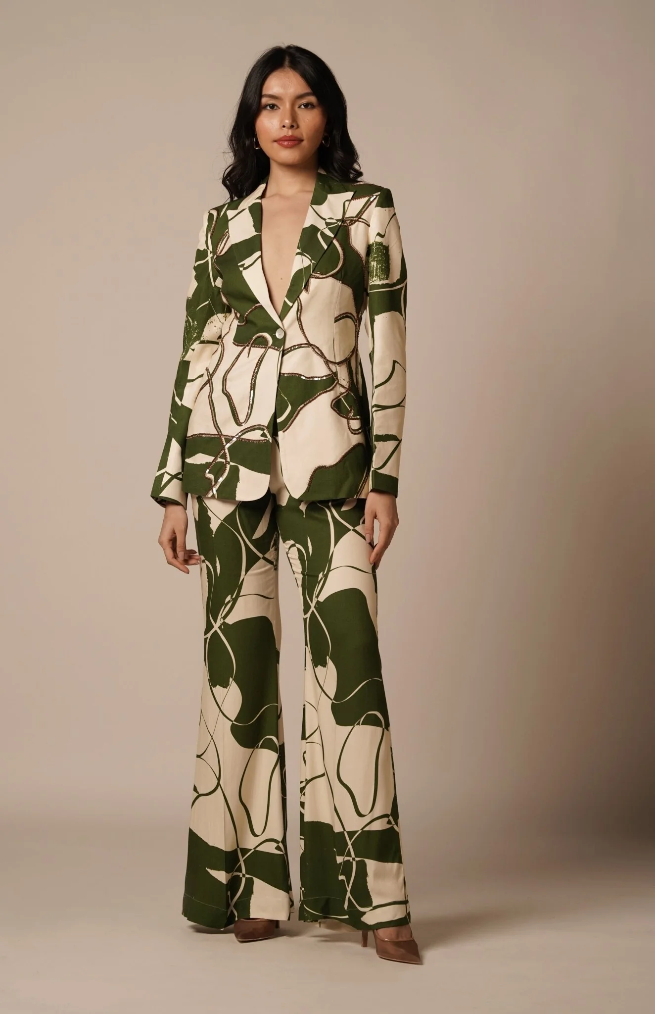 Kaee Embroidered Blazer Set - Image 2