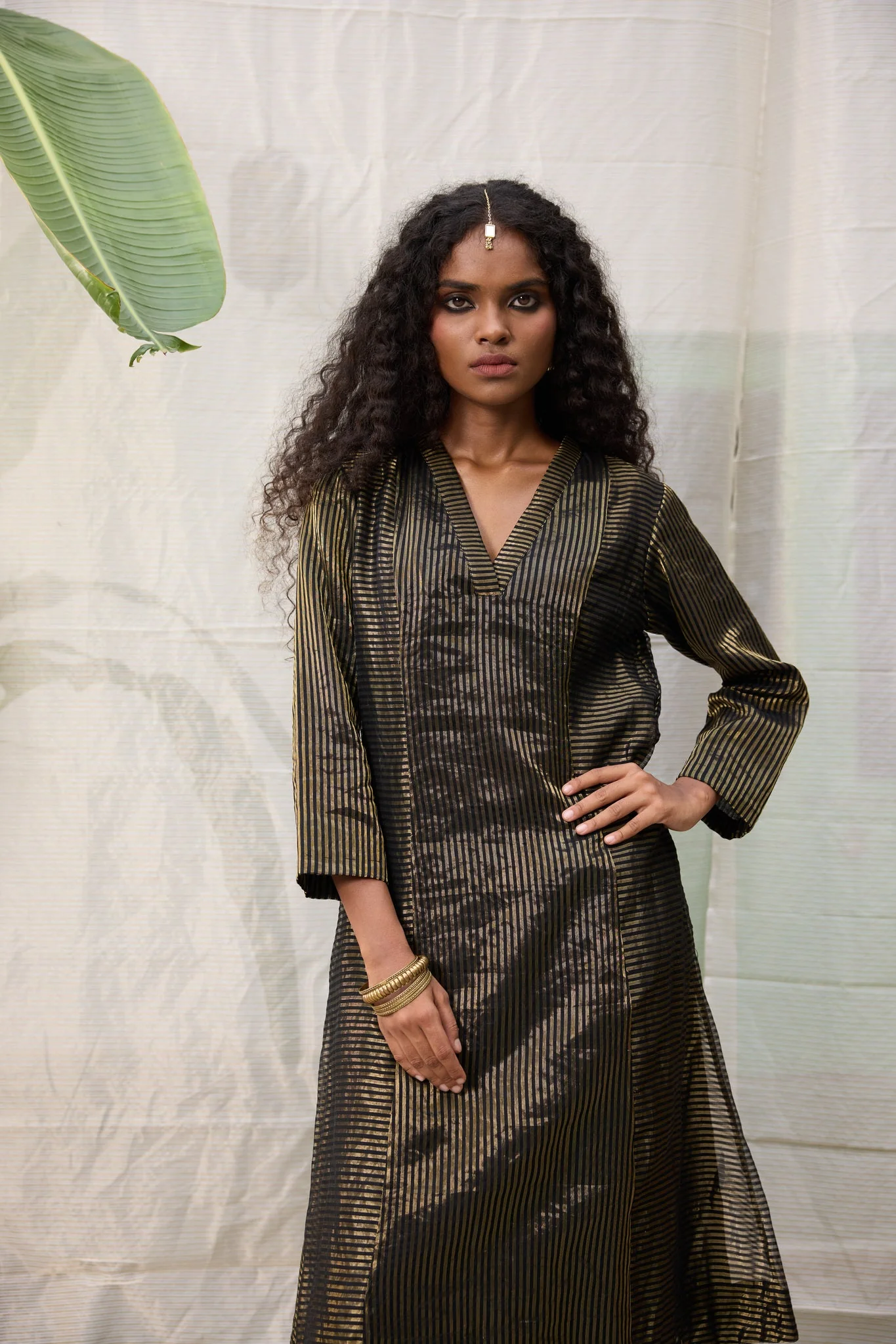 Kalakriti Tunic - Black and Gold - Image 2