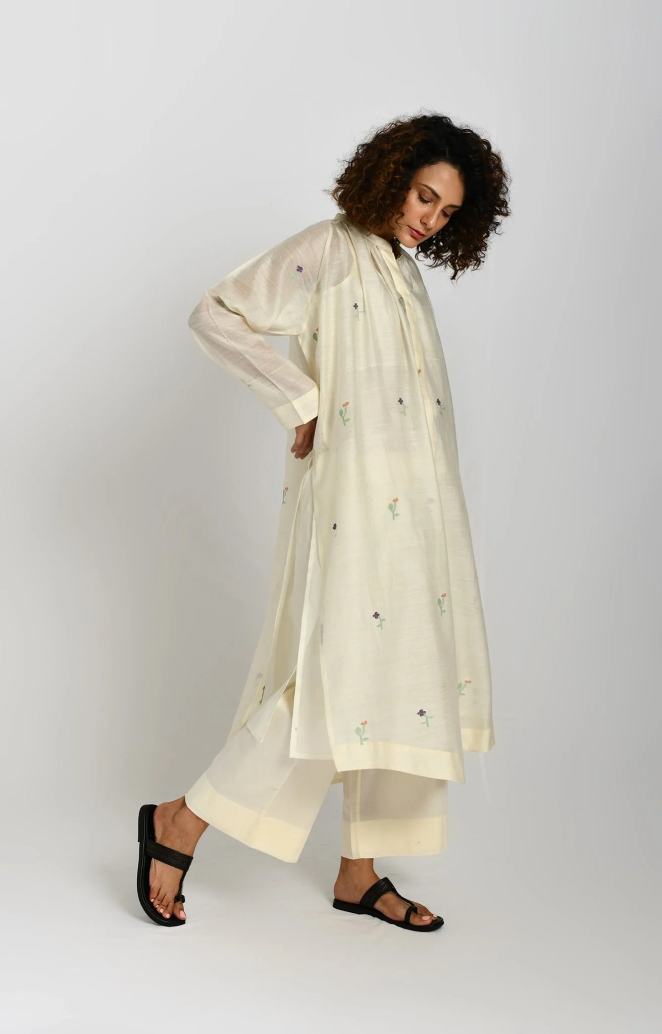 Khadi Silk Neck Gather Jamdani Co-ord Set- Off-white - Image 4