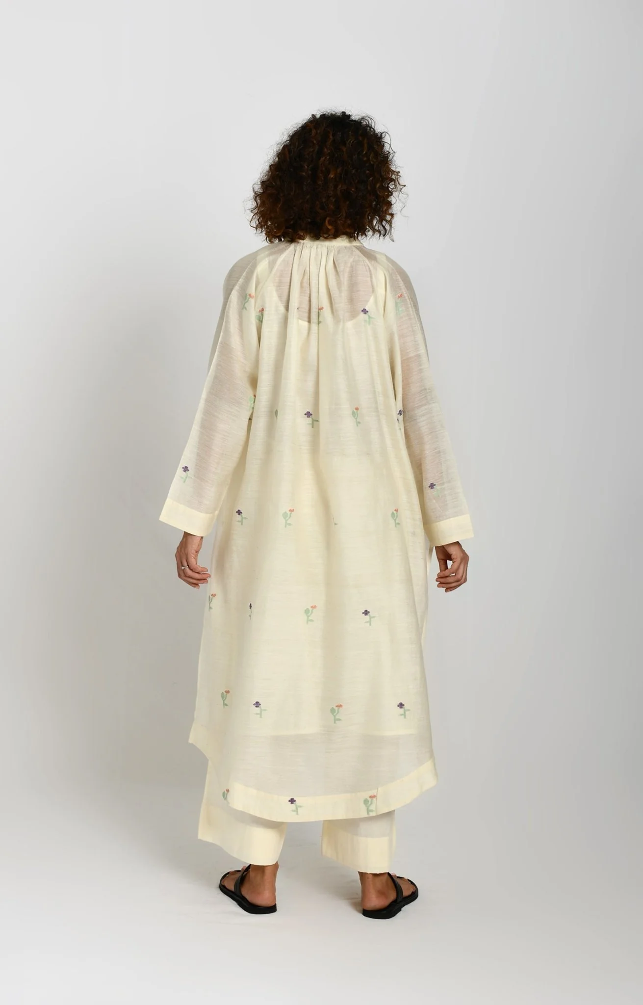 Khadi Silk Neck Gather Jamdani Co-ord Set- Off-white - Image 5