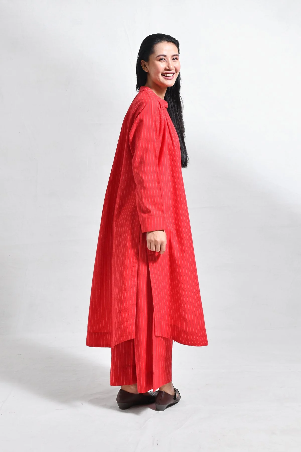 Khadi Stripes Neck-Gather Co-ord (Set of 2) - Image 8
