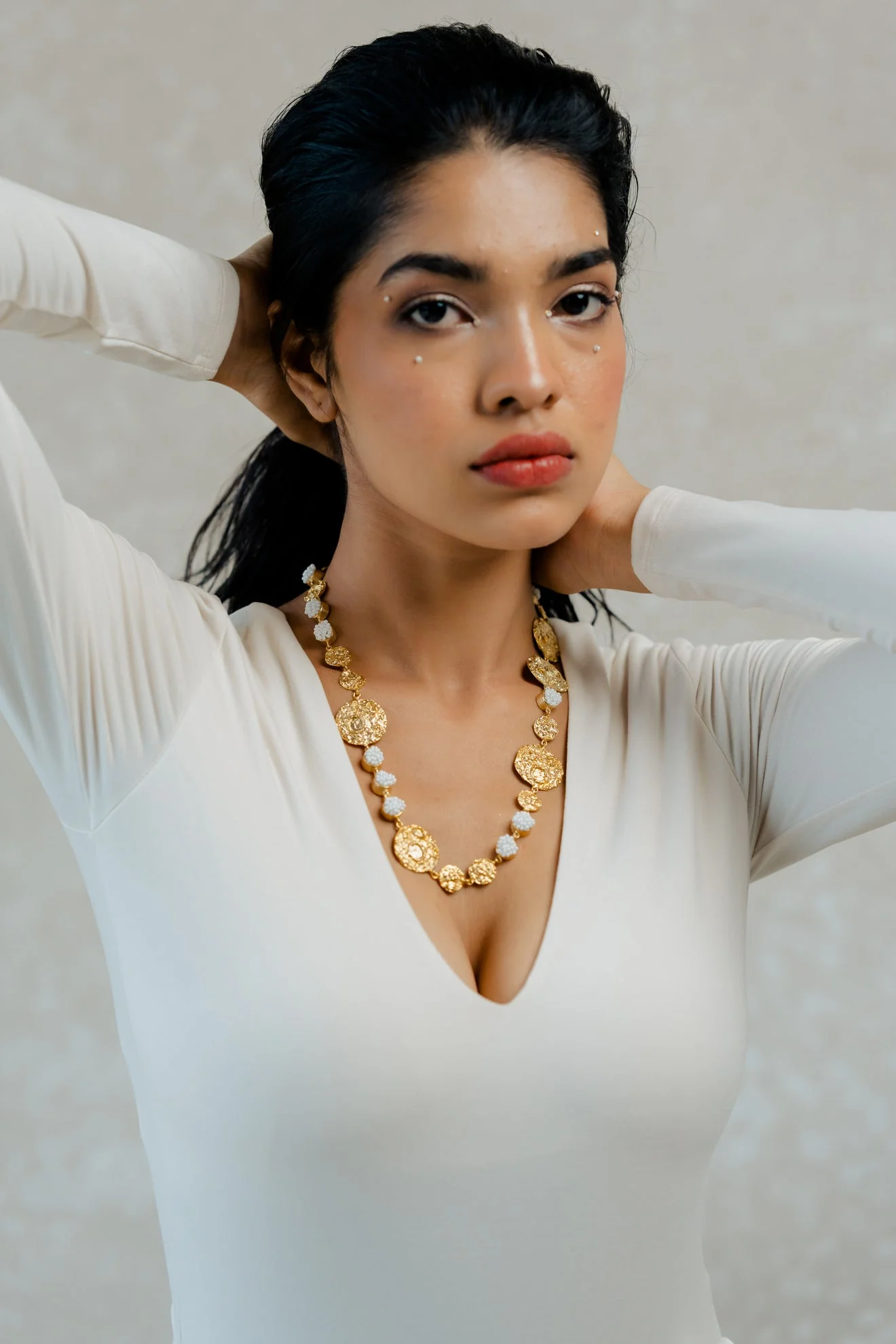 Khwaab Neckpiece