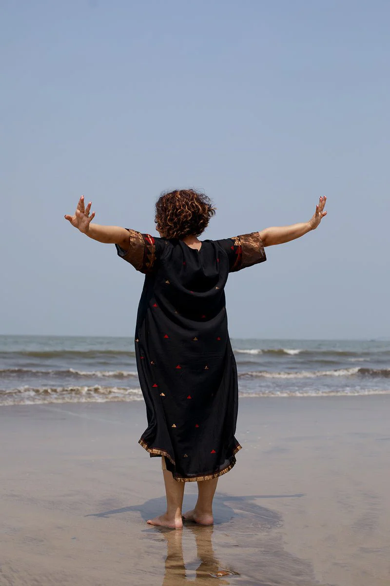 Kohl Dreams Zari Jamdani Dress - Image 2