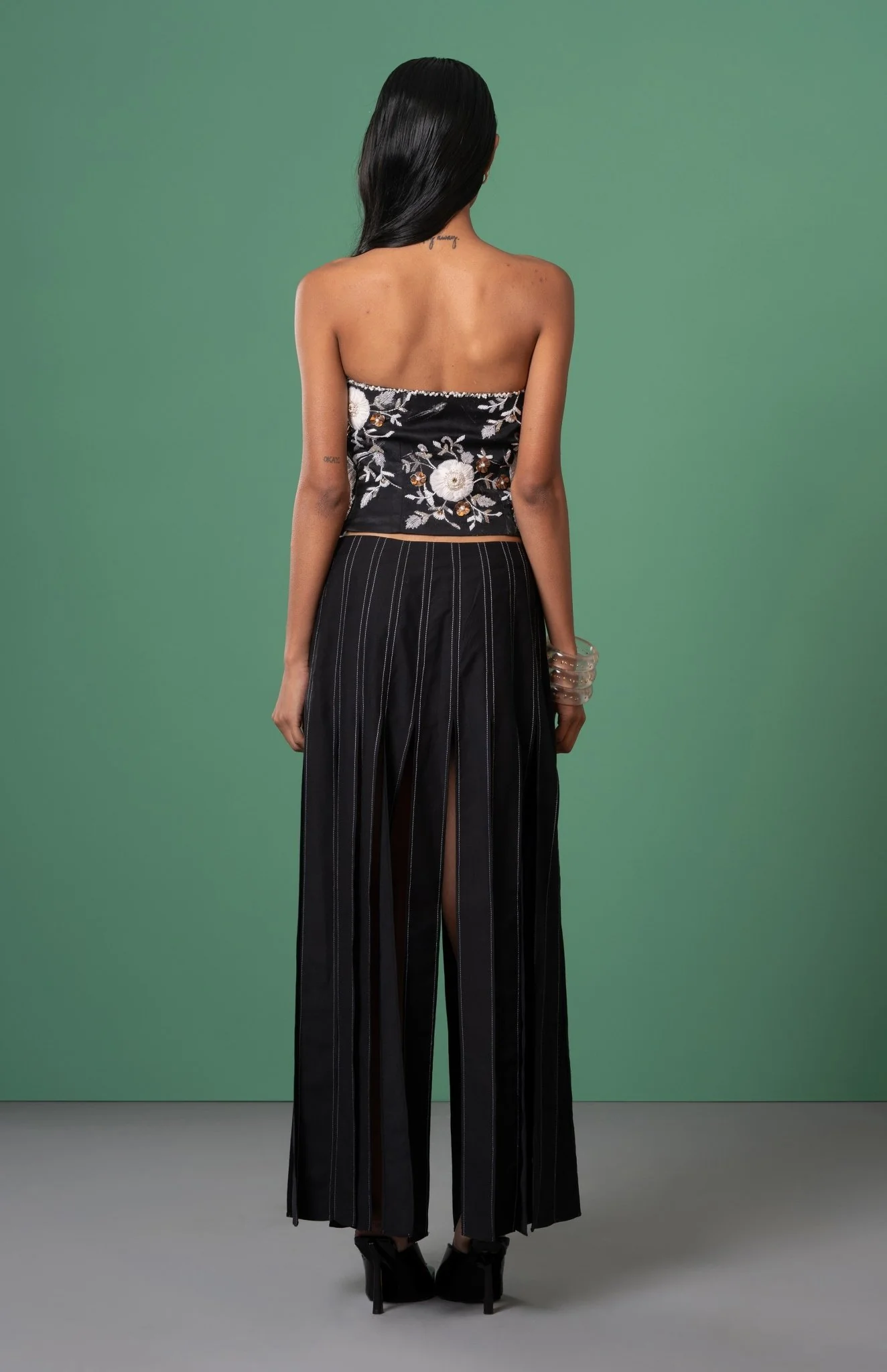 Kuro Shredded Skirt - Image 3