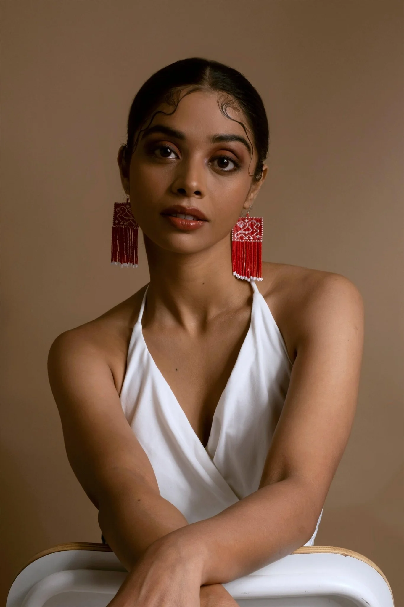 Lal Popat Earrings - Image 2