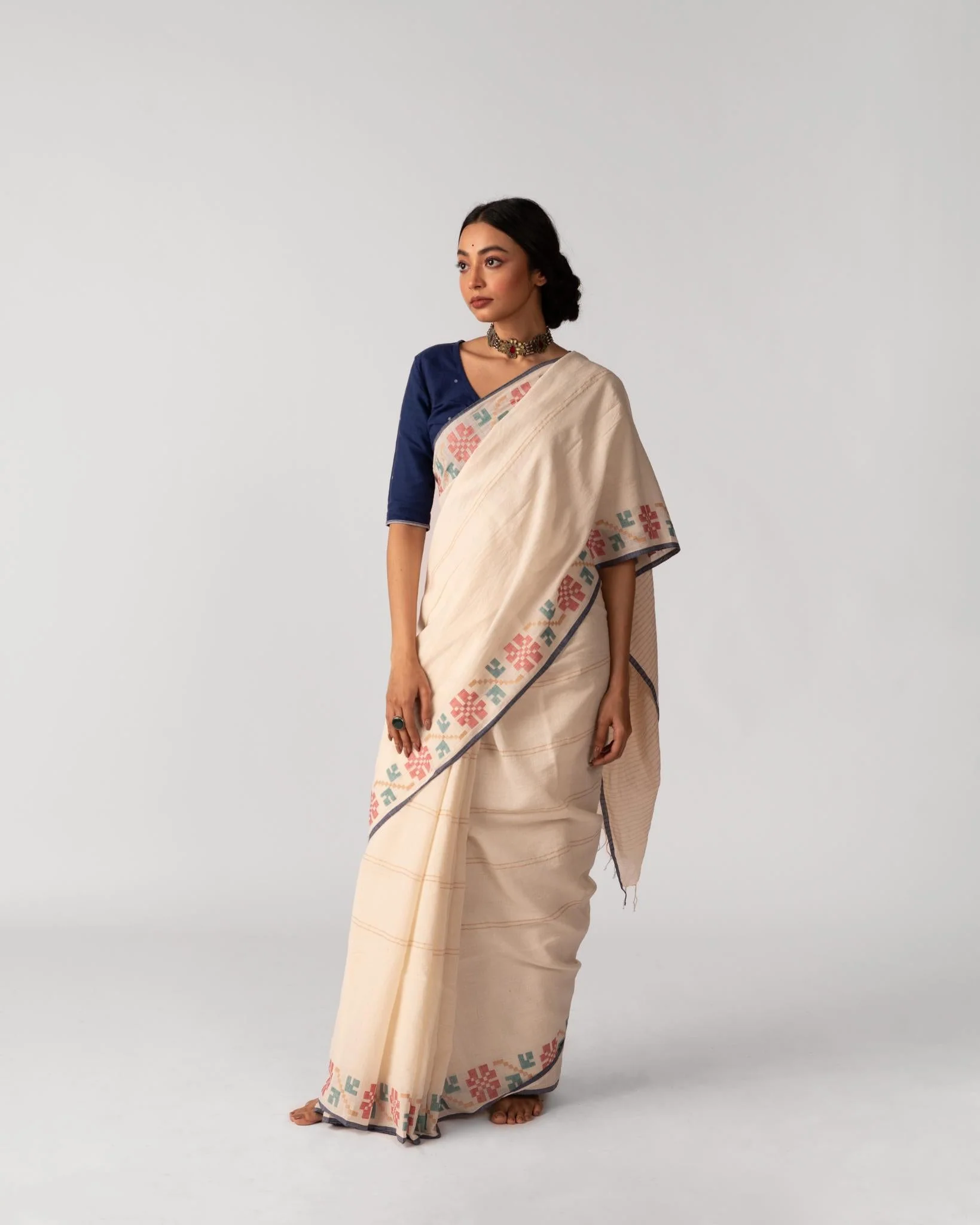 Lata - White - Image 2