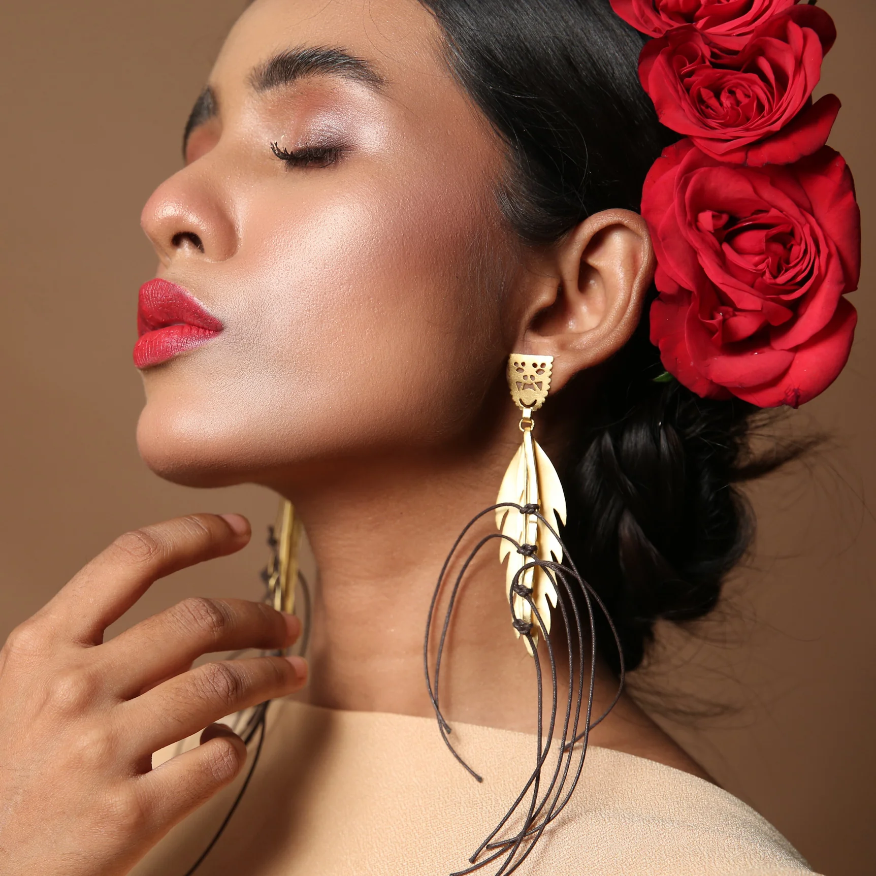 Leafy Charm Earring