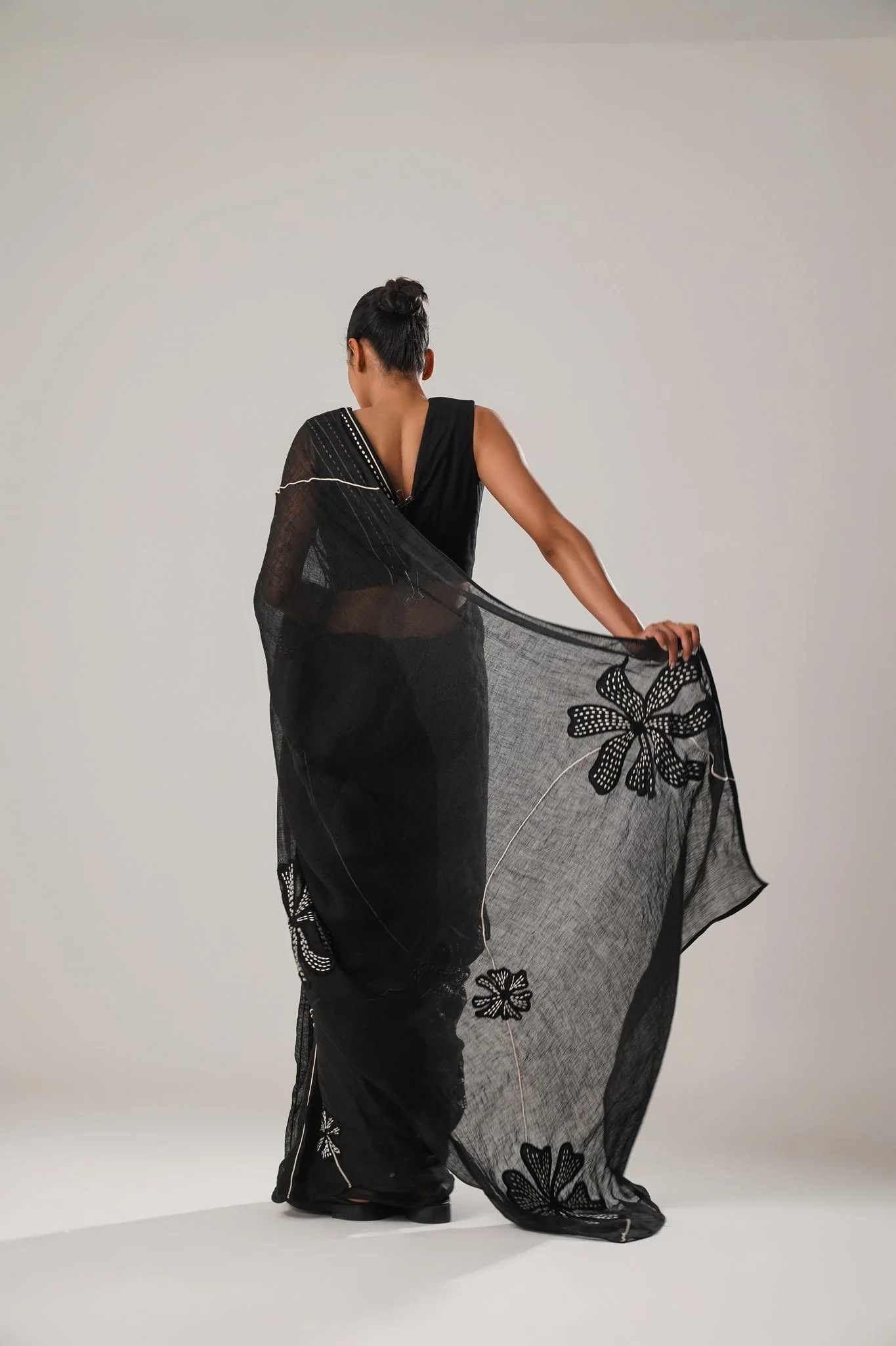 MJ Forest Saree - Image 3